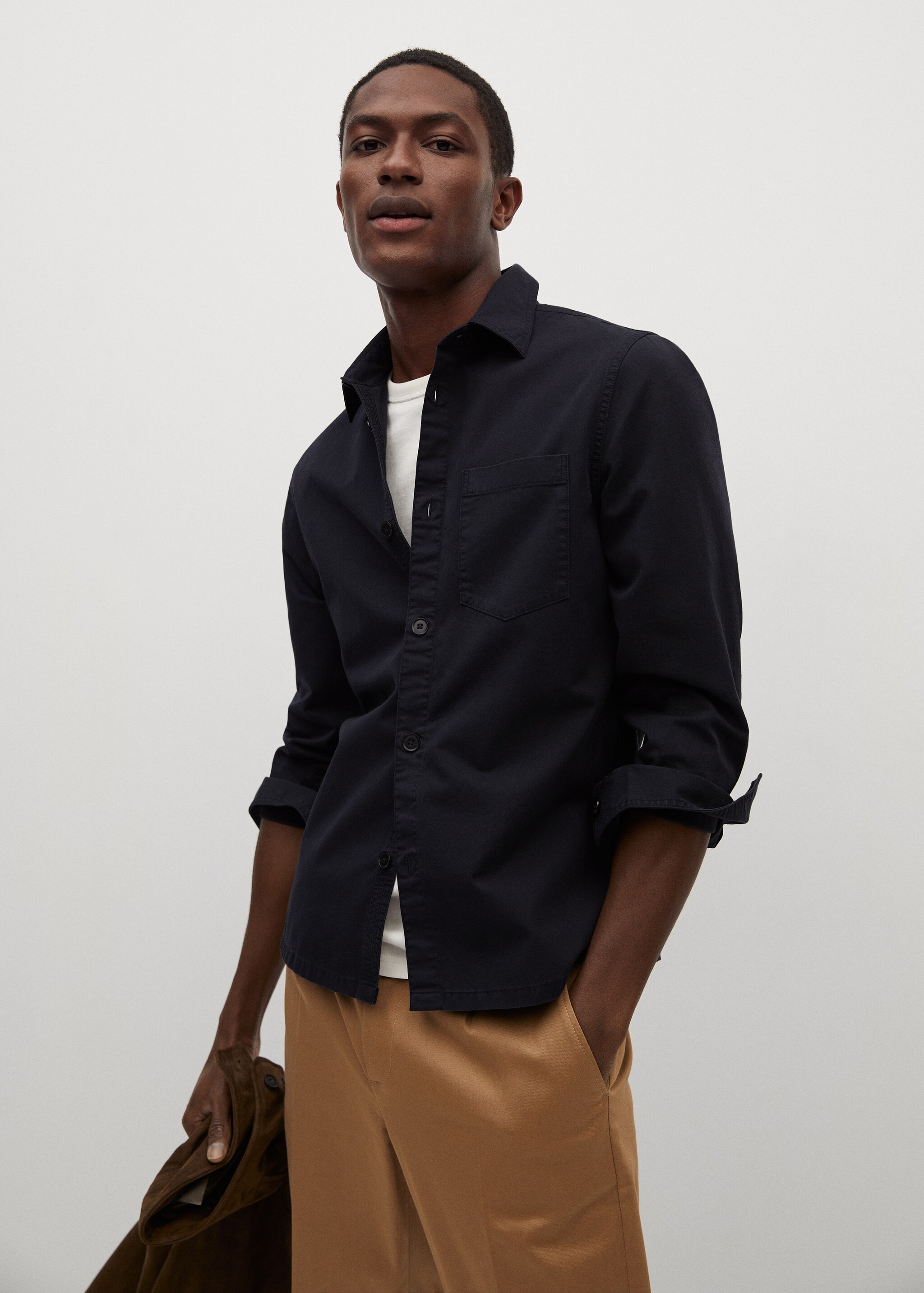 Sobrecamisa regular fit bolsillo - Plano medio