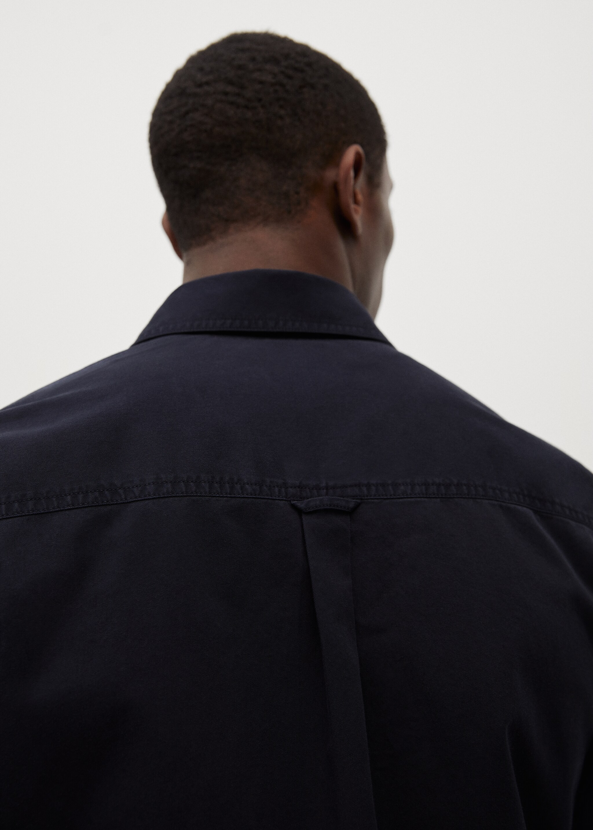 Sobrecamisa regular fit bolsillo - Detalle del artículo 2