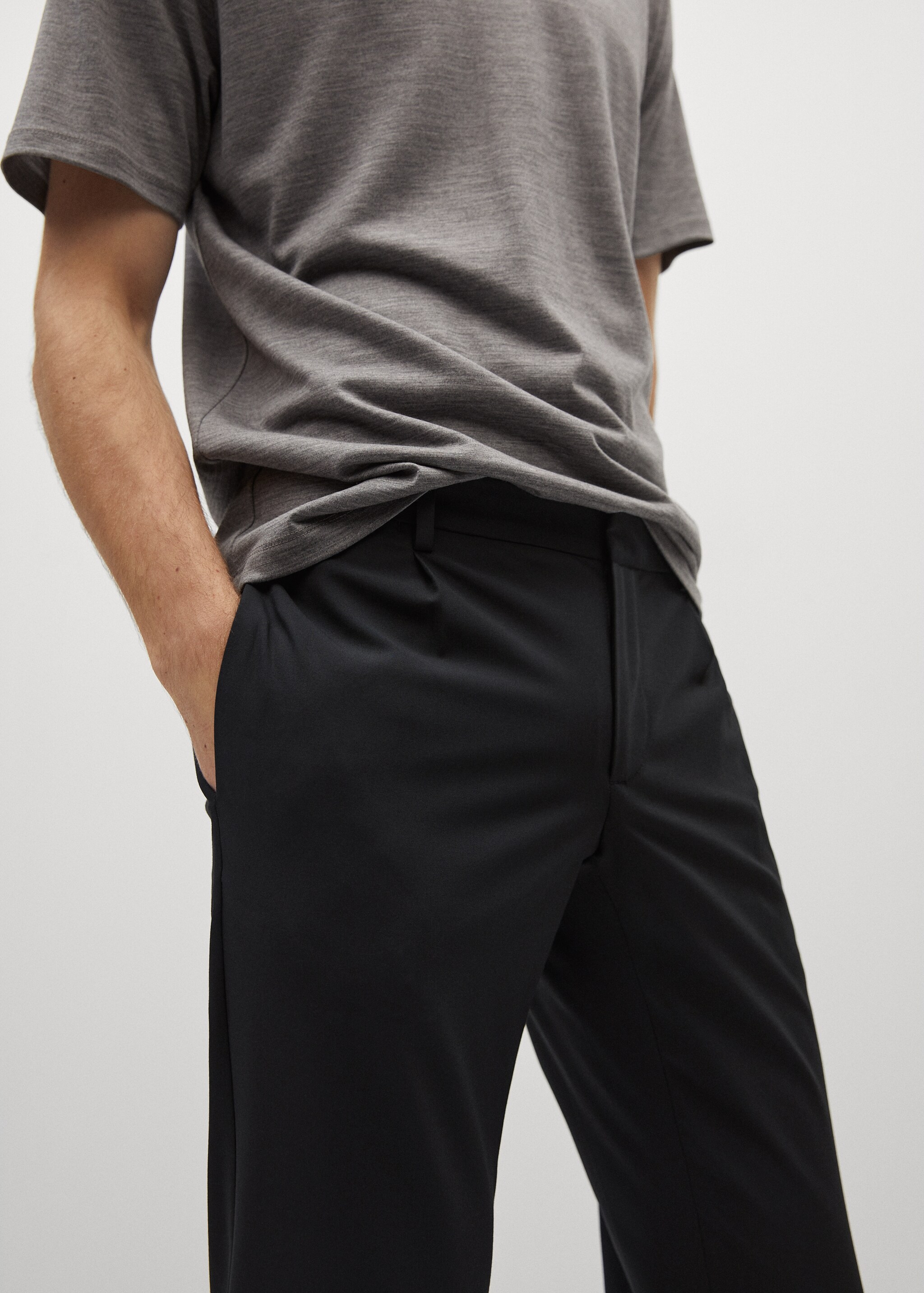 Pantalón slim fit antiarrugas - Detalle del artículo 1