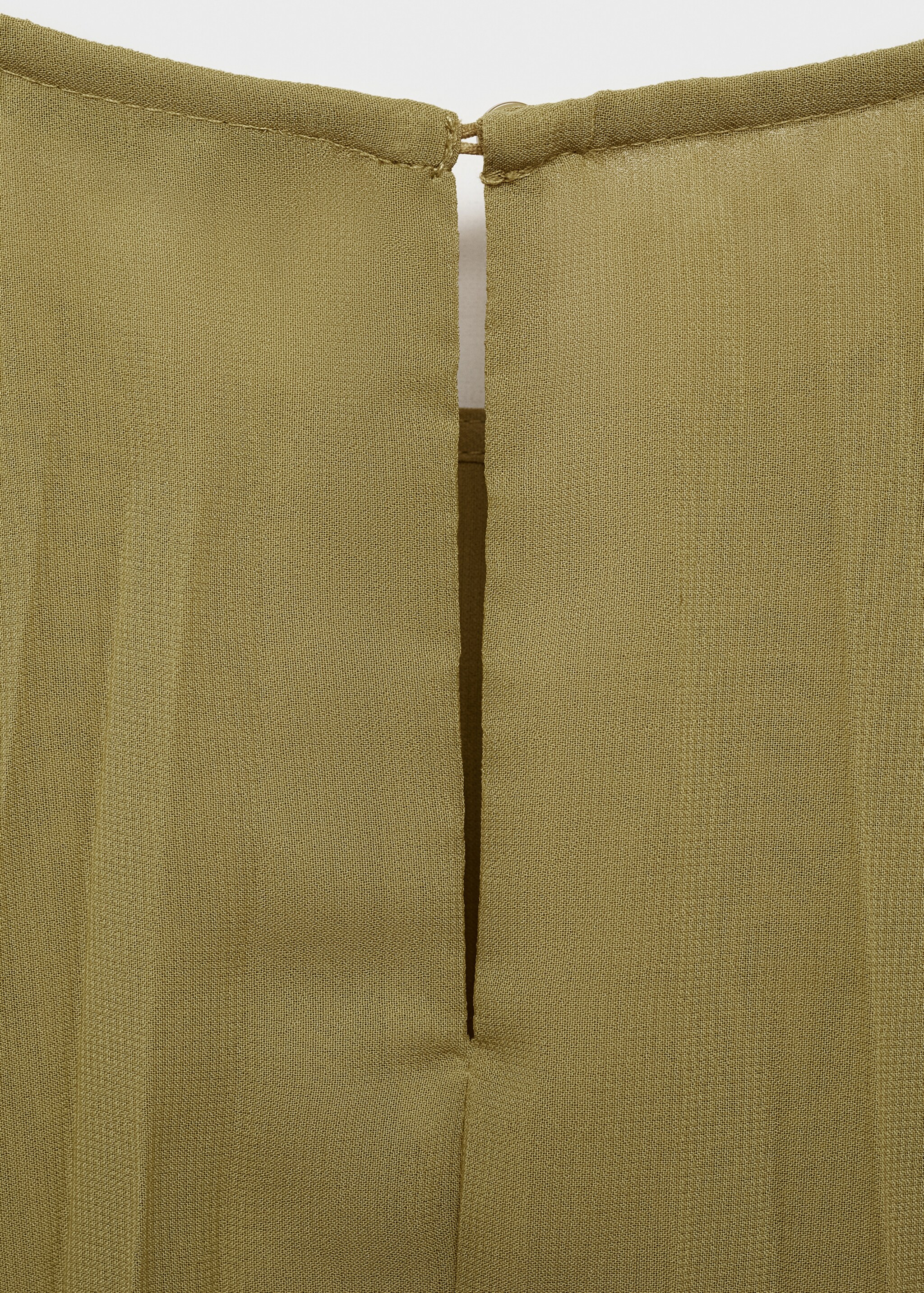 Plissée-Kleid mit Schleifengürtel - Detail des Artikels 0, Olivengrün. Ref: 87004071-00.