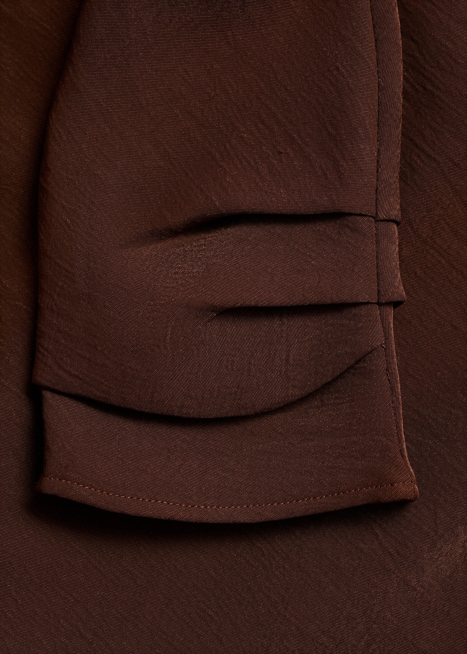 Asymmetrical dress with gathered sides - Details of the article 0