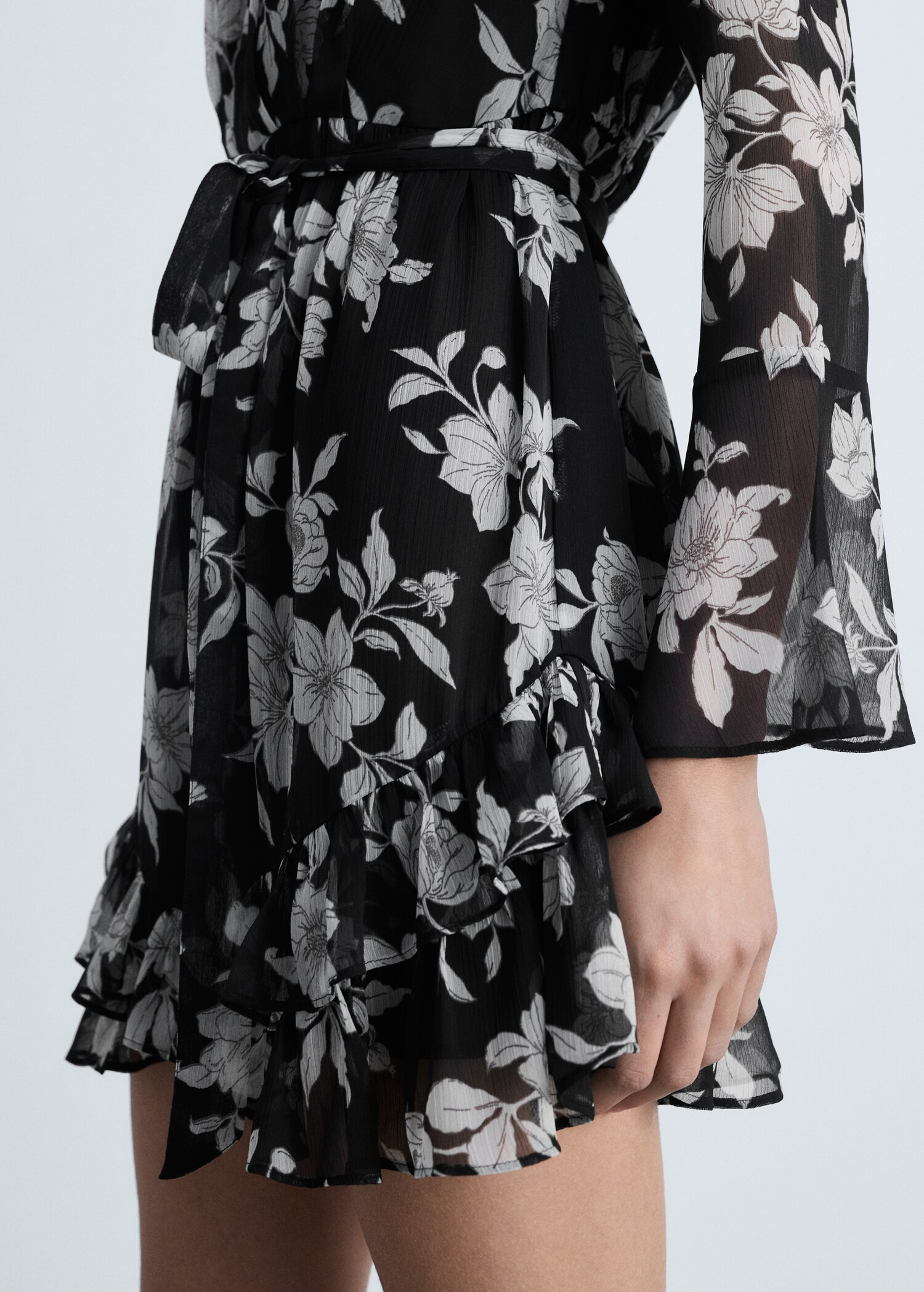 Ruffled floral print dress - Details of the article 6