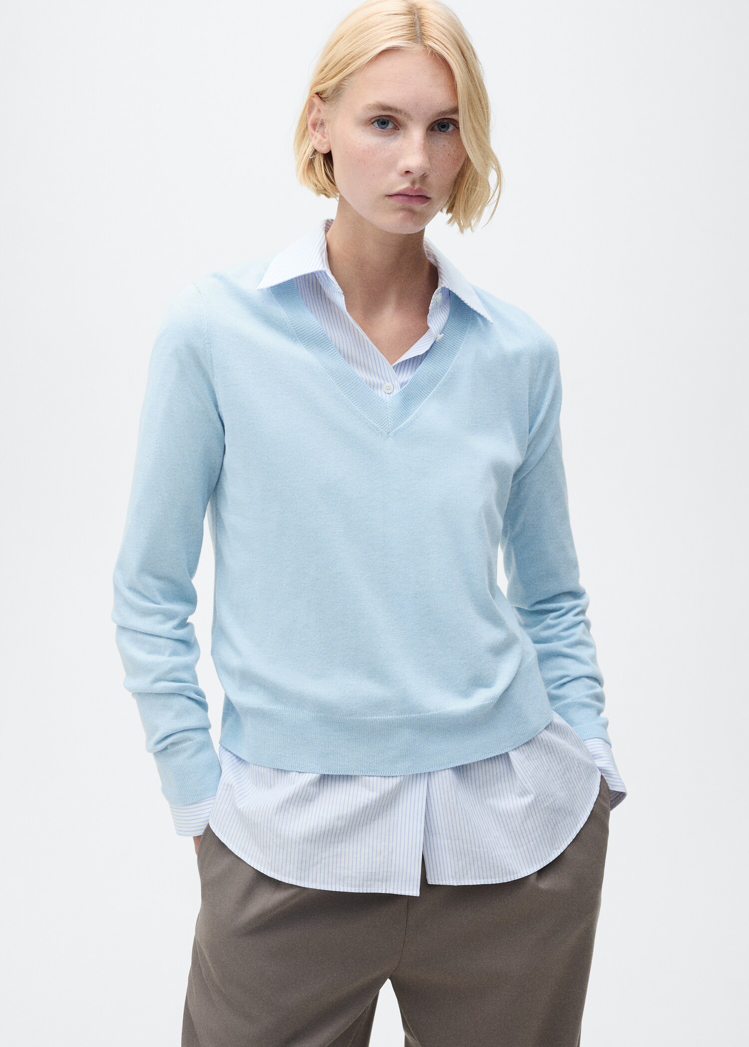 Pull-over maille col en V - Plan moyen