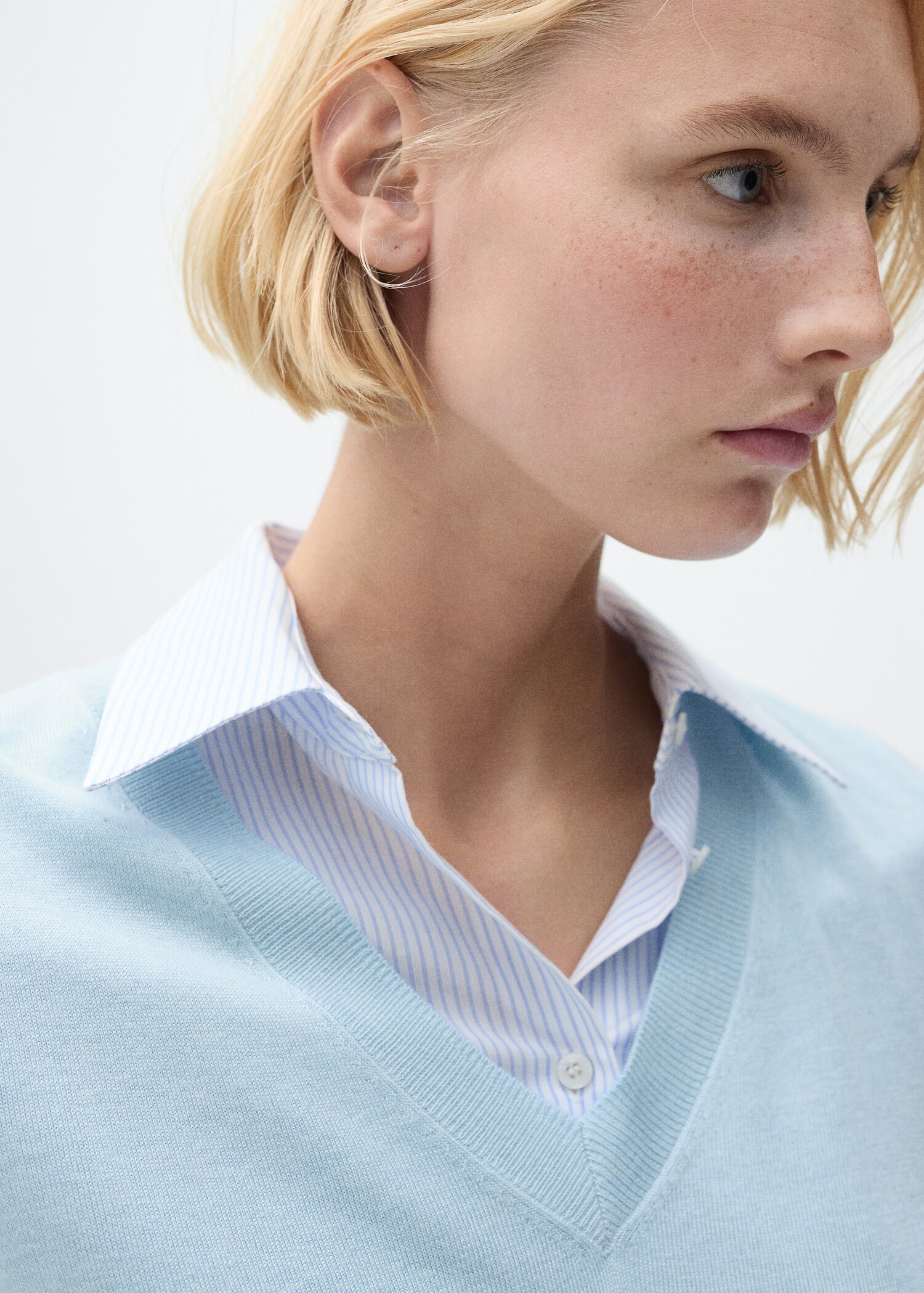 Pull-over maille col en V - Détail de l'article 1