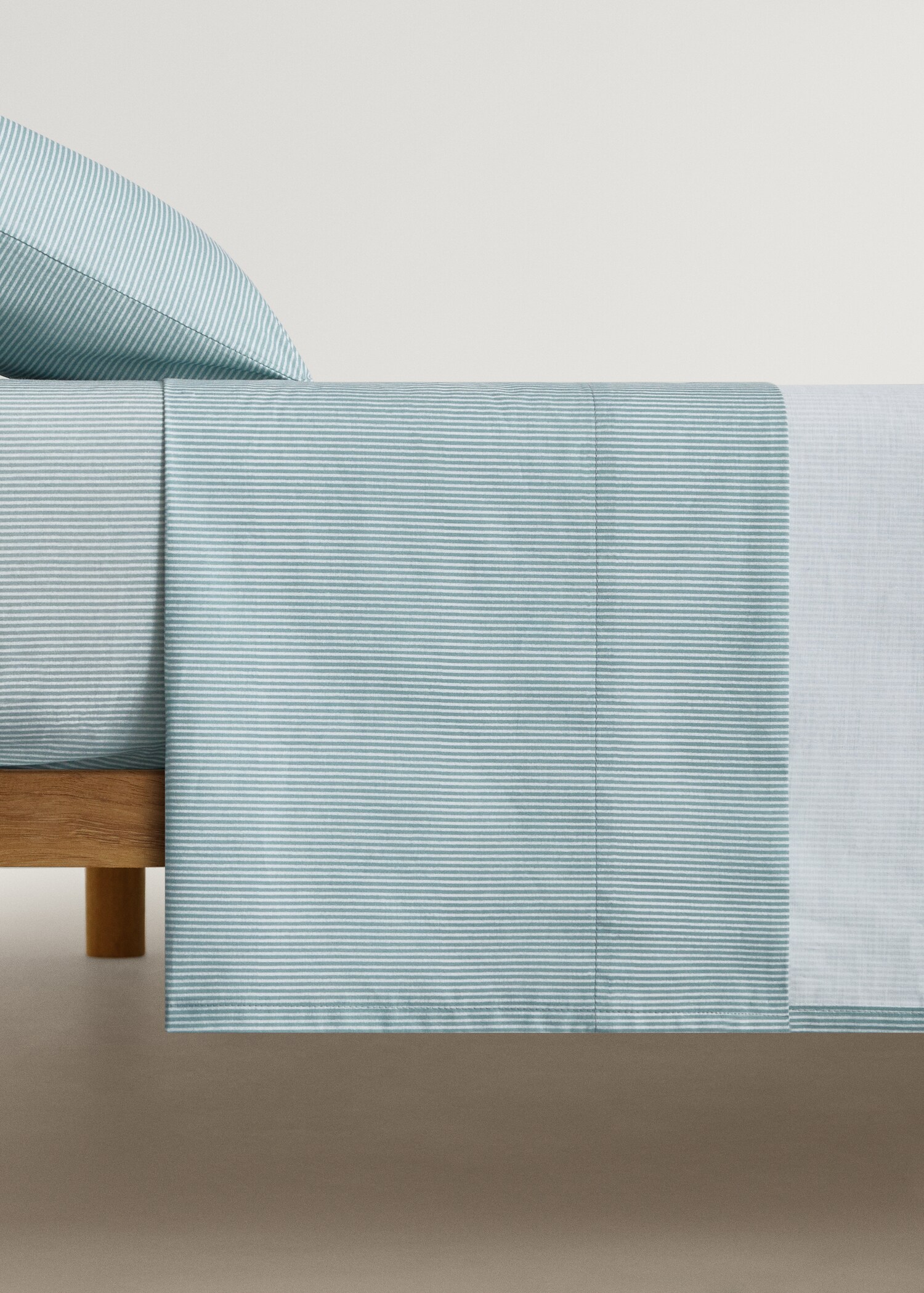 Gestreiftes Spannbettlaken aus Baumwoll-Perkal für Kinderbettchen - Artikel ohne Model