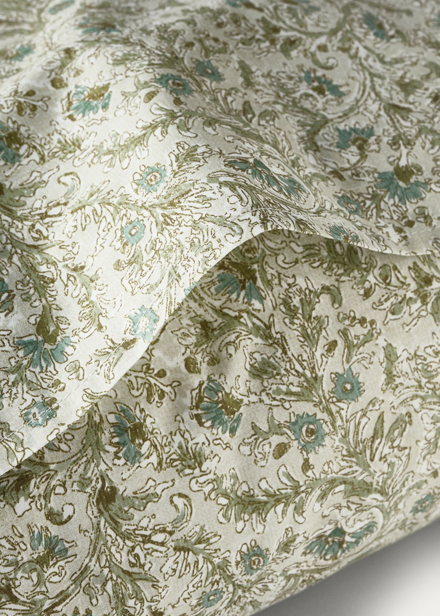 Cotton percale floral-print children's pillowcase 60x60 cm - Details of the article 2