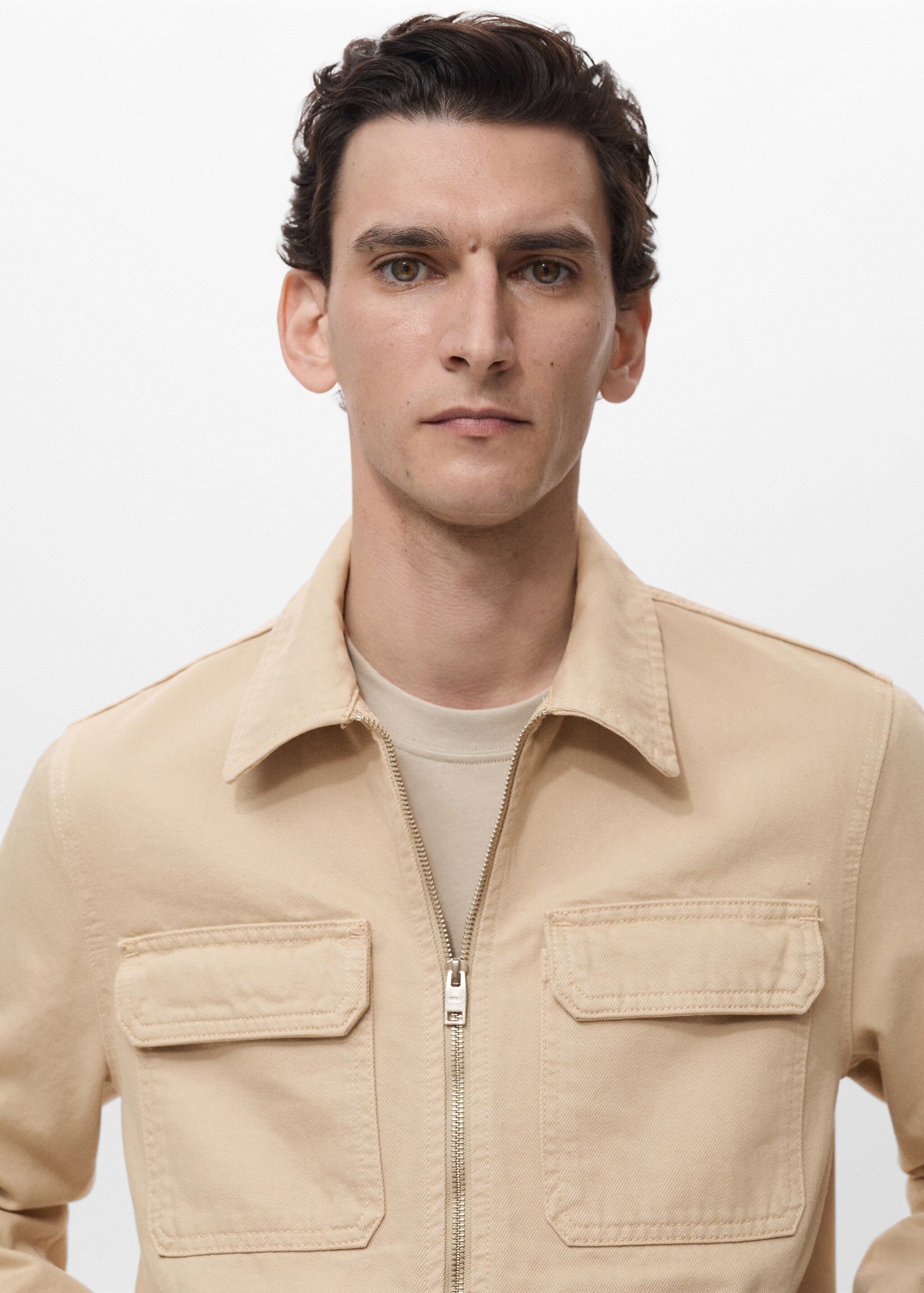 Jeansjacke mit Taschen - Detail des Artikels 1, Beige. Ref: 87004401-00.