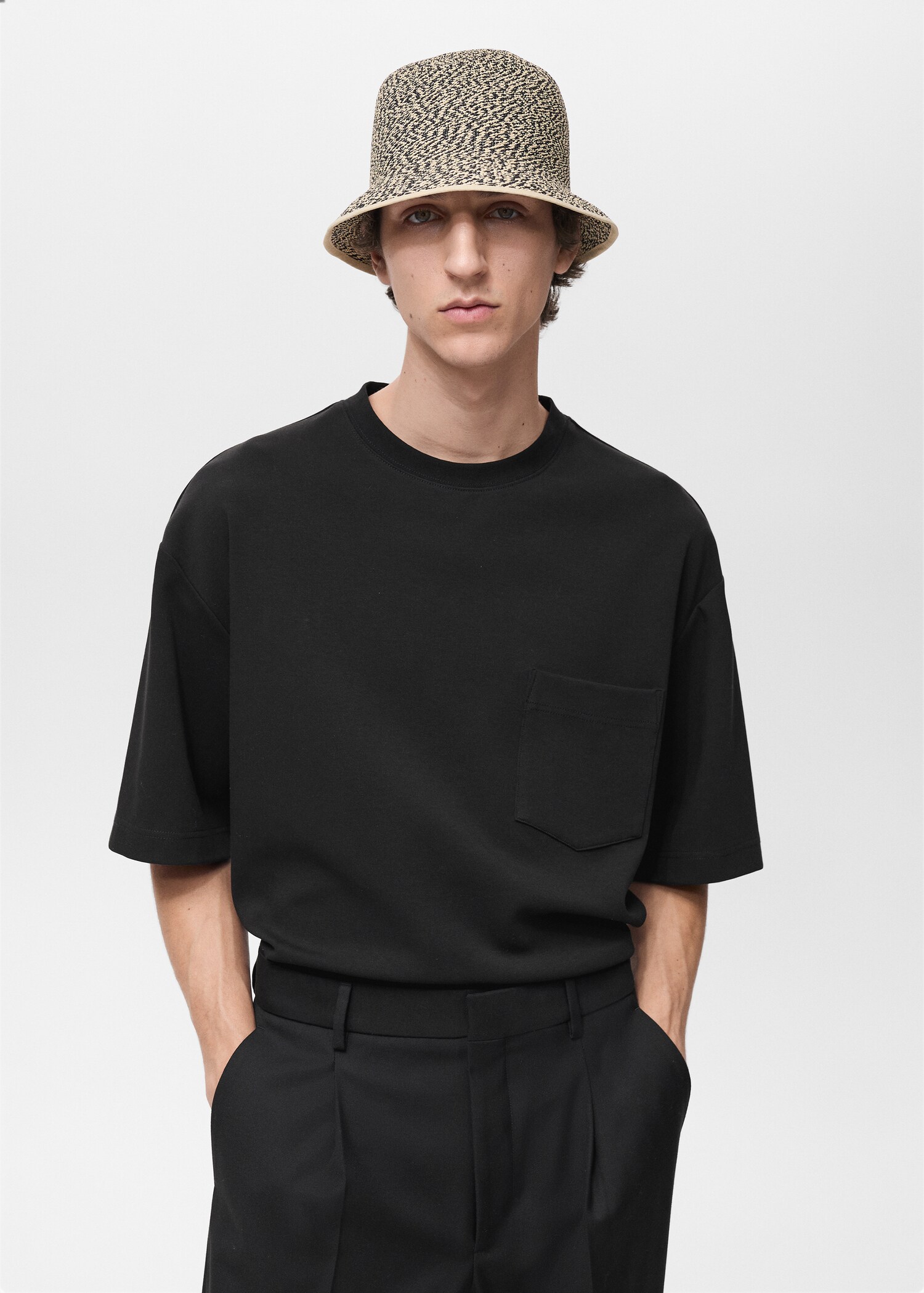 T-shirt oversize poche - Plan moyen