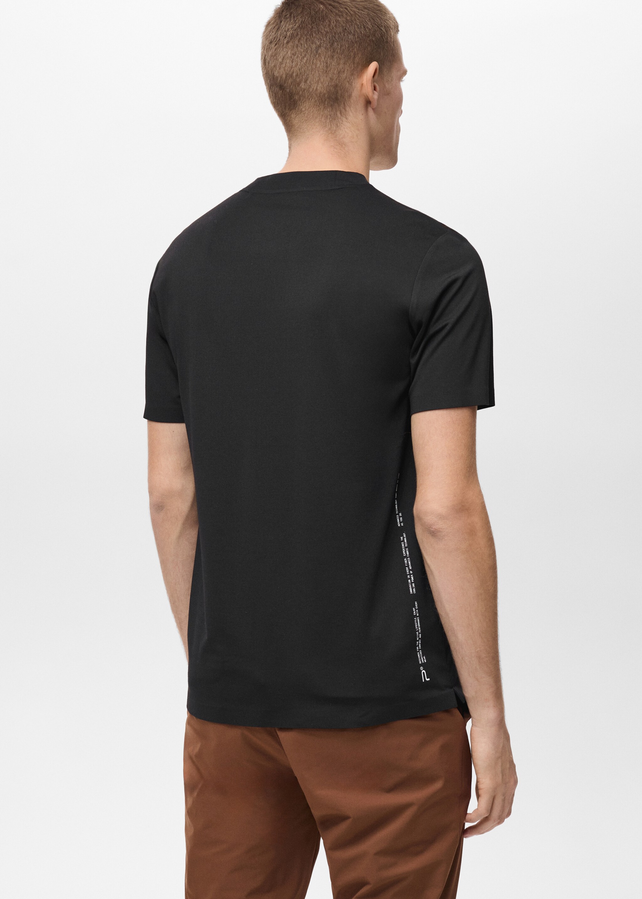 Slim Fit T-Shirt mit Aufdruck COOLMAX® - Rückseite des Artikels, Schwarz. Ref: 87004408-00.