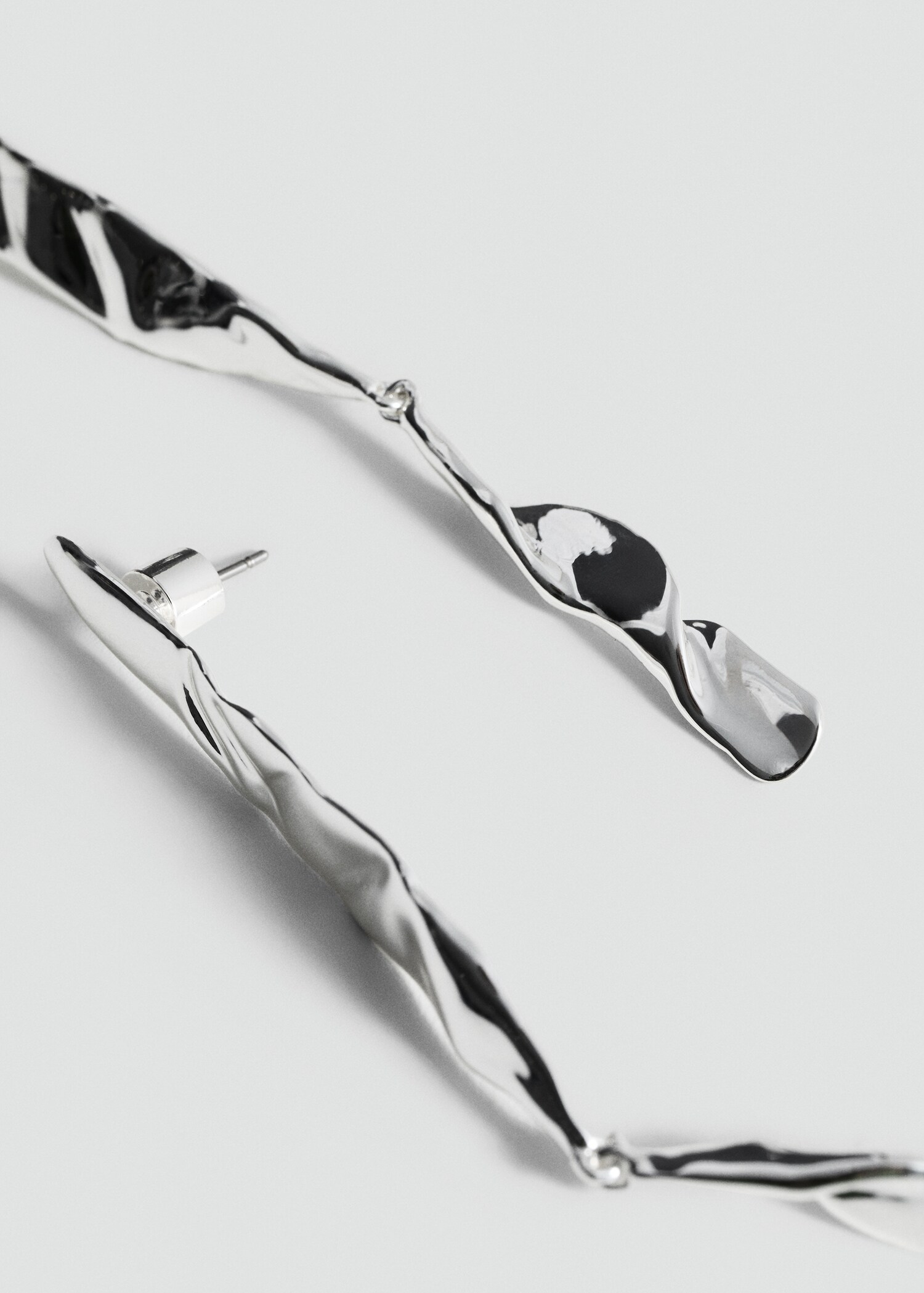 Onbuigzame getextureerde oorbellen - Middenvlak