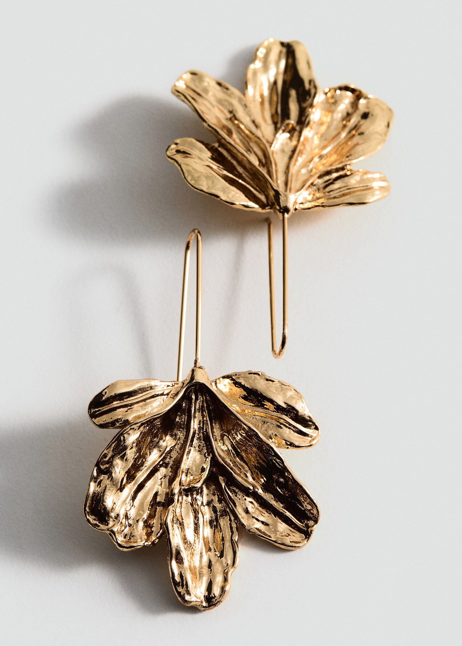 Hanging floral earrings - Details of the article 1