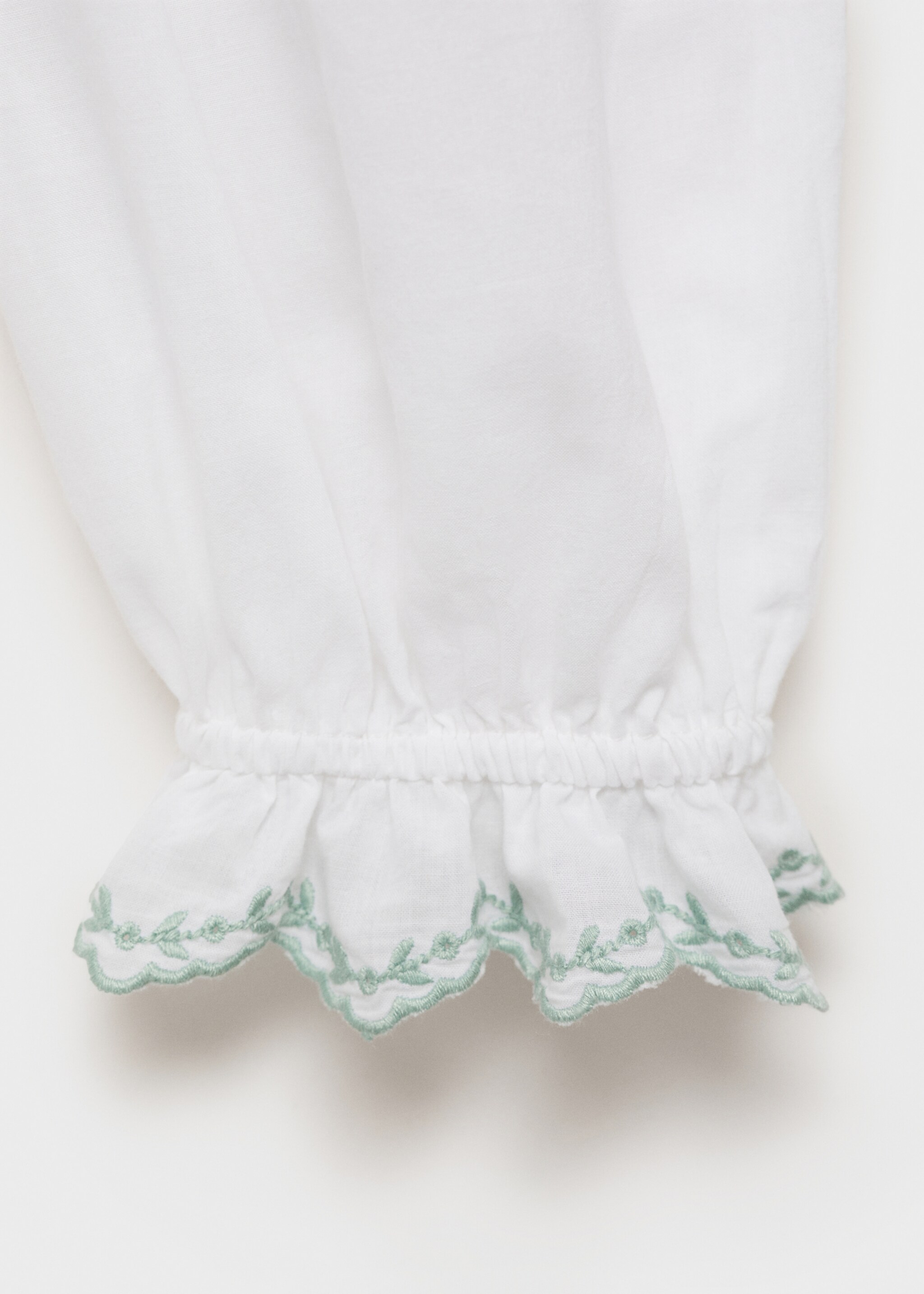 Blouse met ruchesboord - Detail van het artikel 0, Gebroken wit. Ref: 87004792-00.