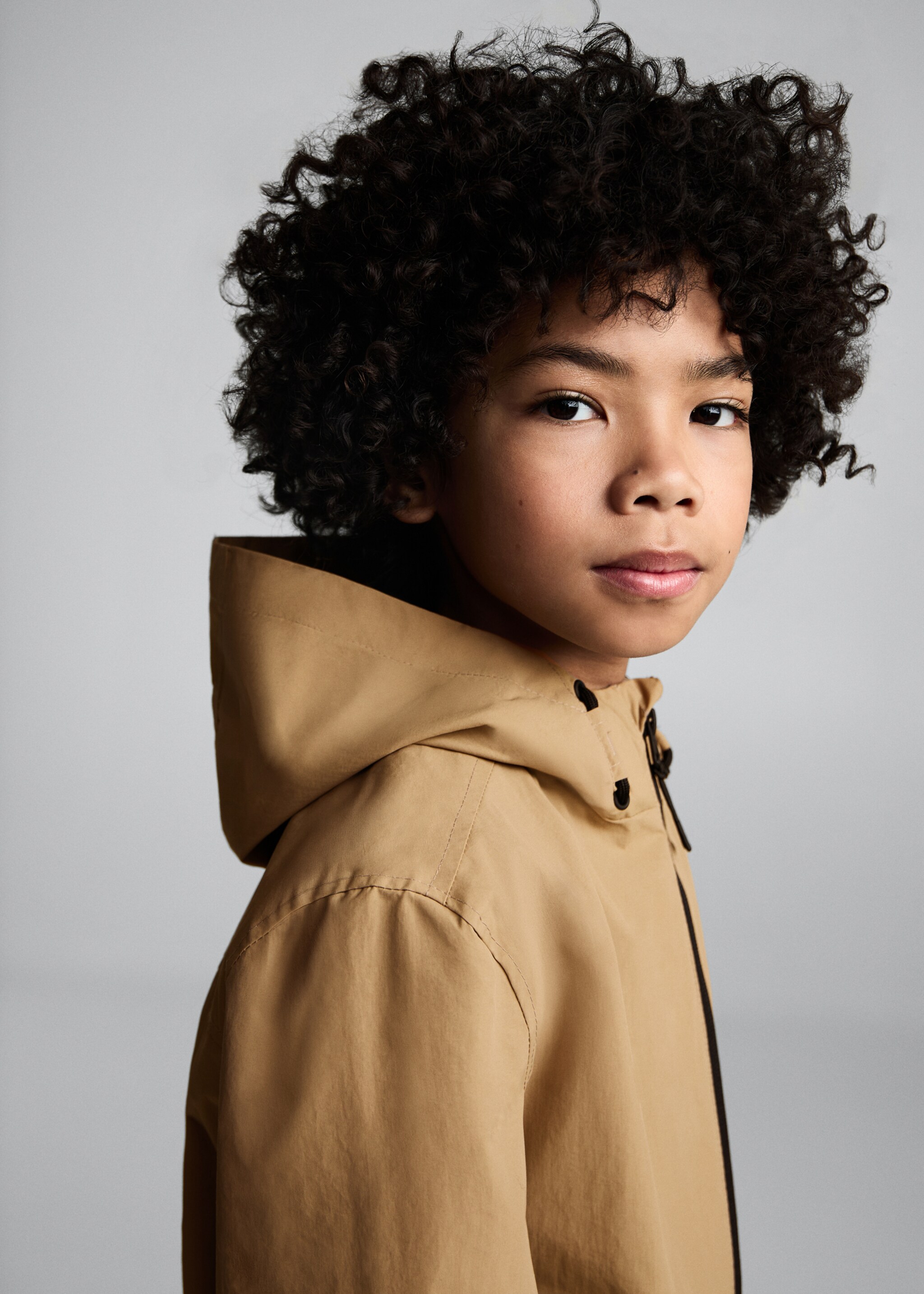 Hooded parka - Details of the article 1, Sand. Ref: 87004793-00.