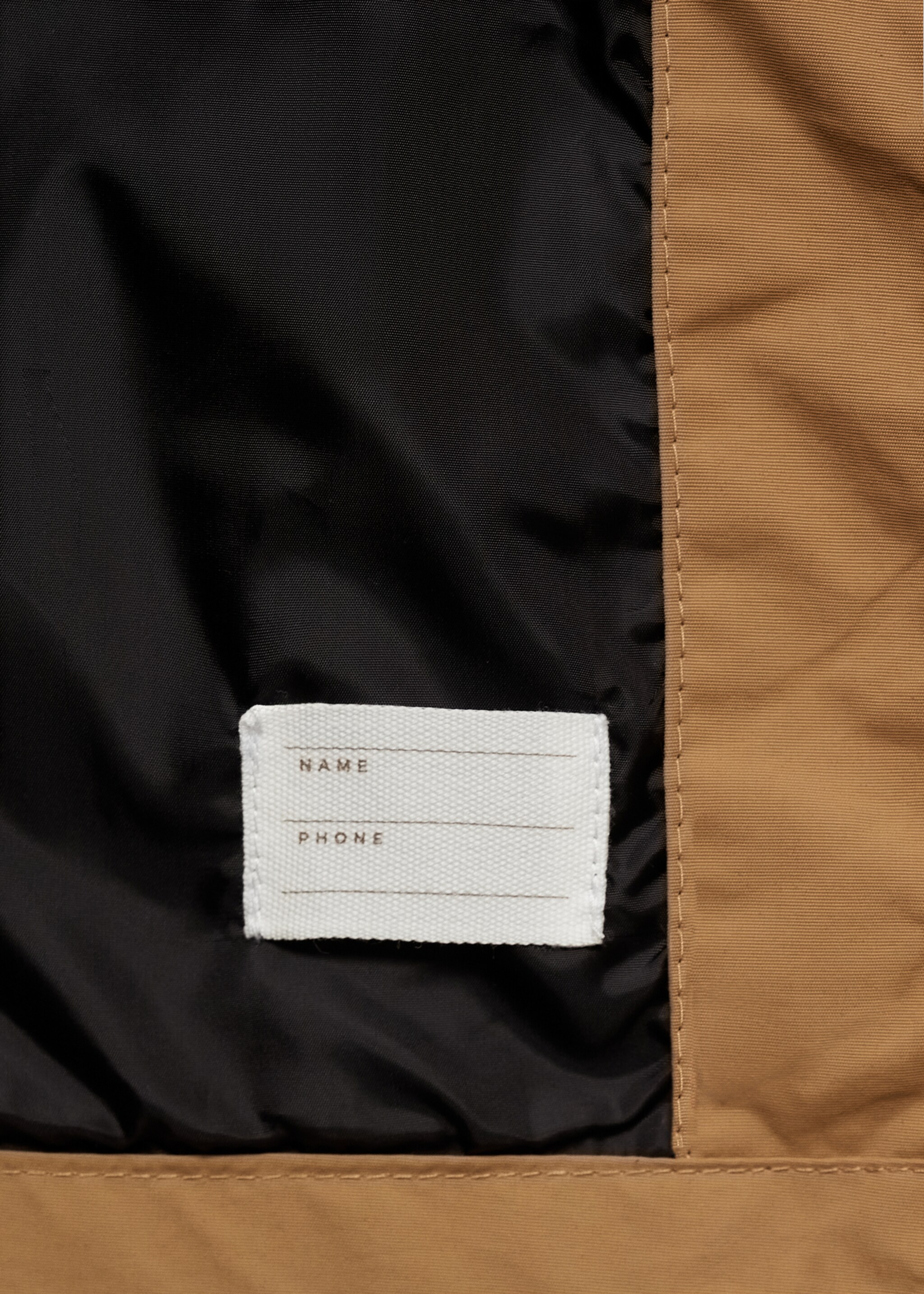 Hooded parka - Details of the article 8, Sand. Ref: 87004793-00.