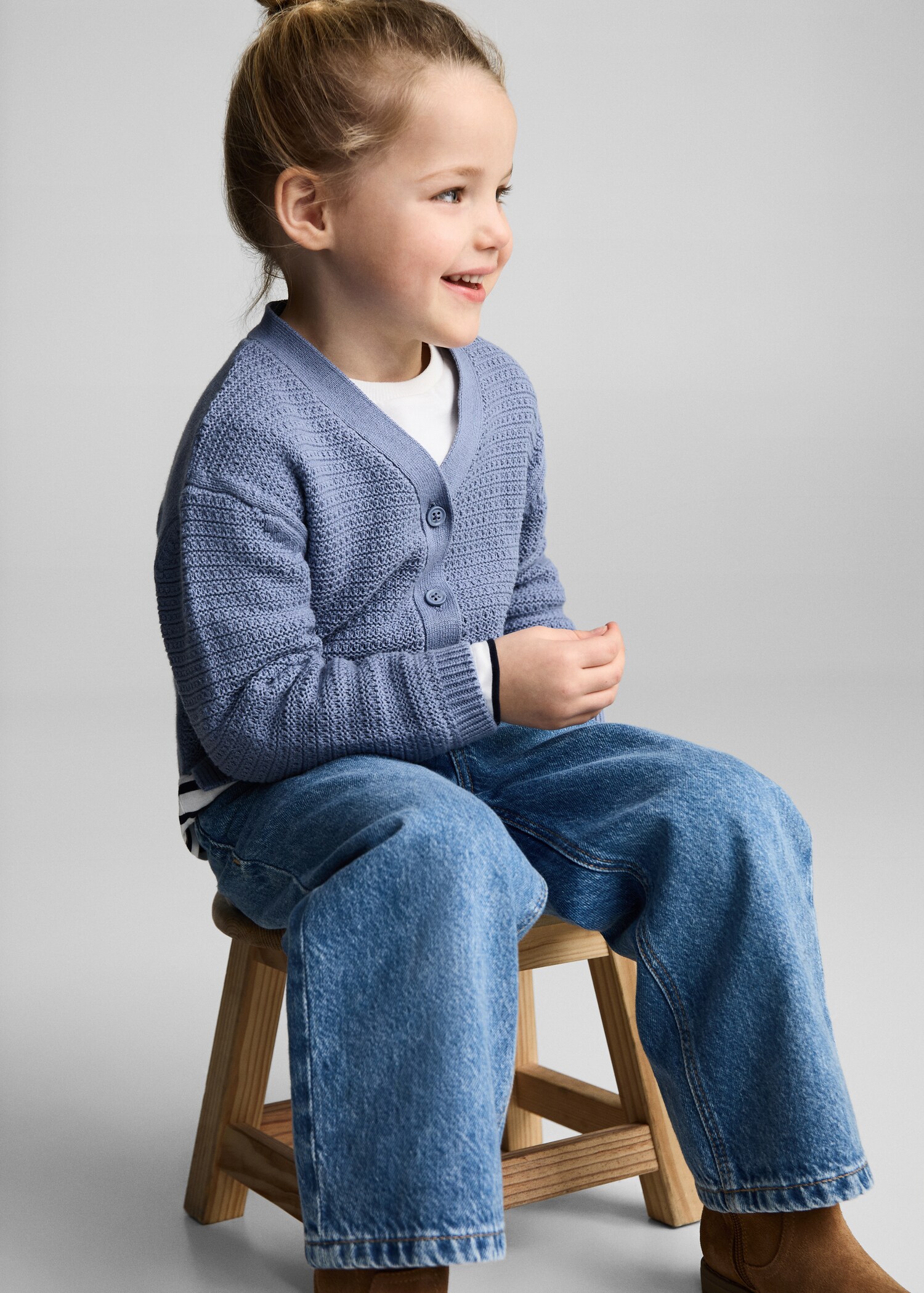 Combination knitted cotton cardigan - Medium plane