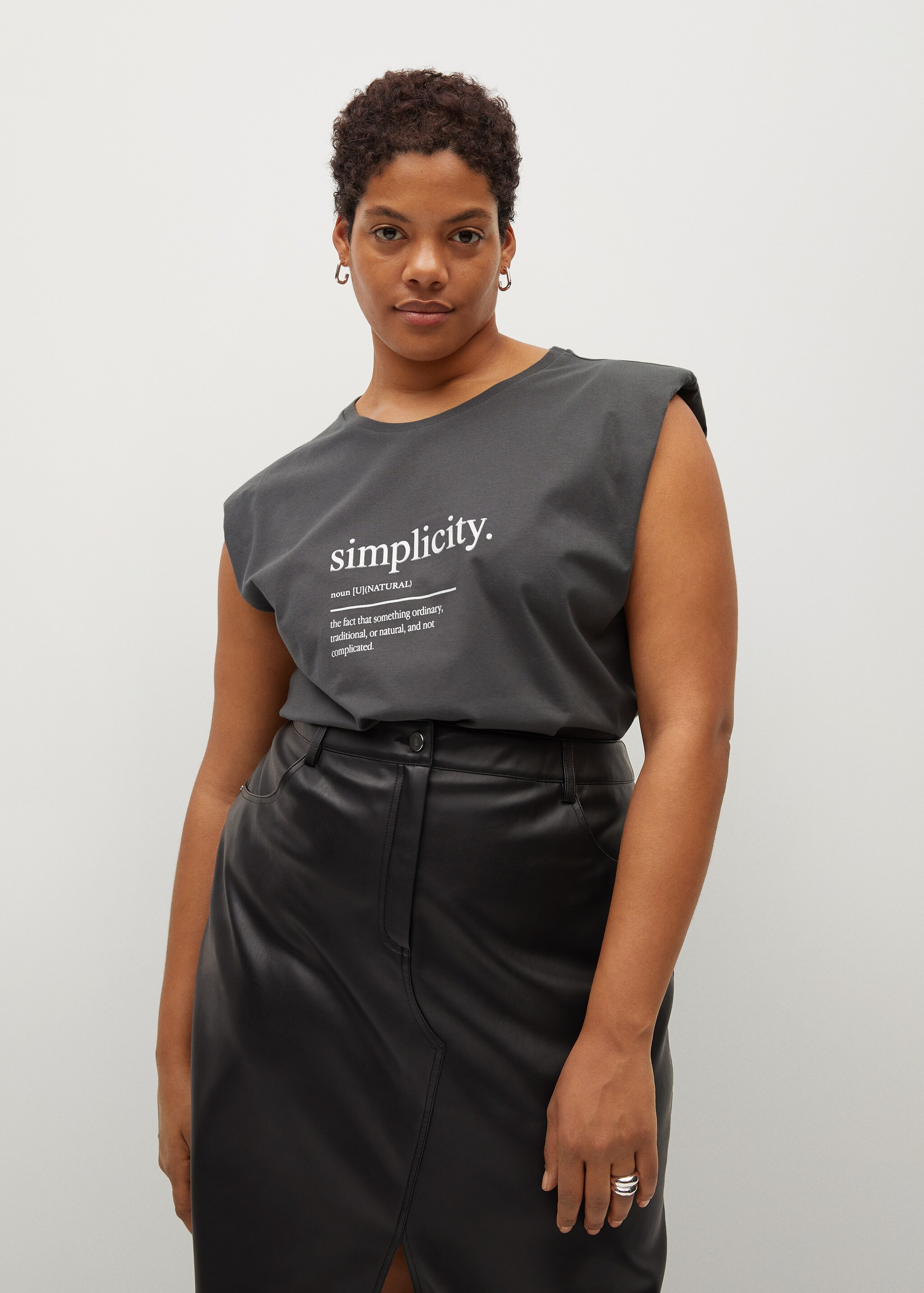 Camiseta sin mangas estampada - Plano medio
