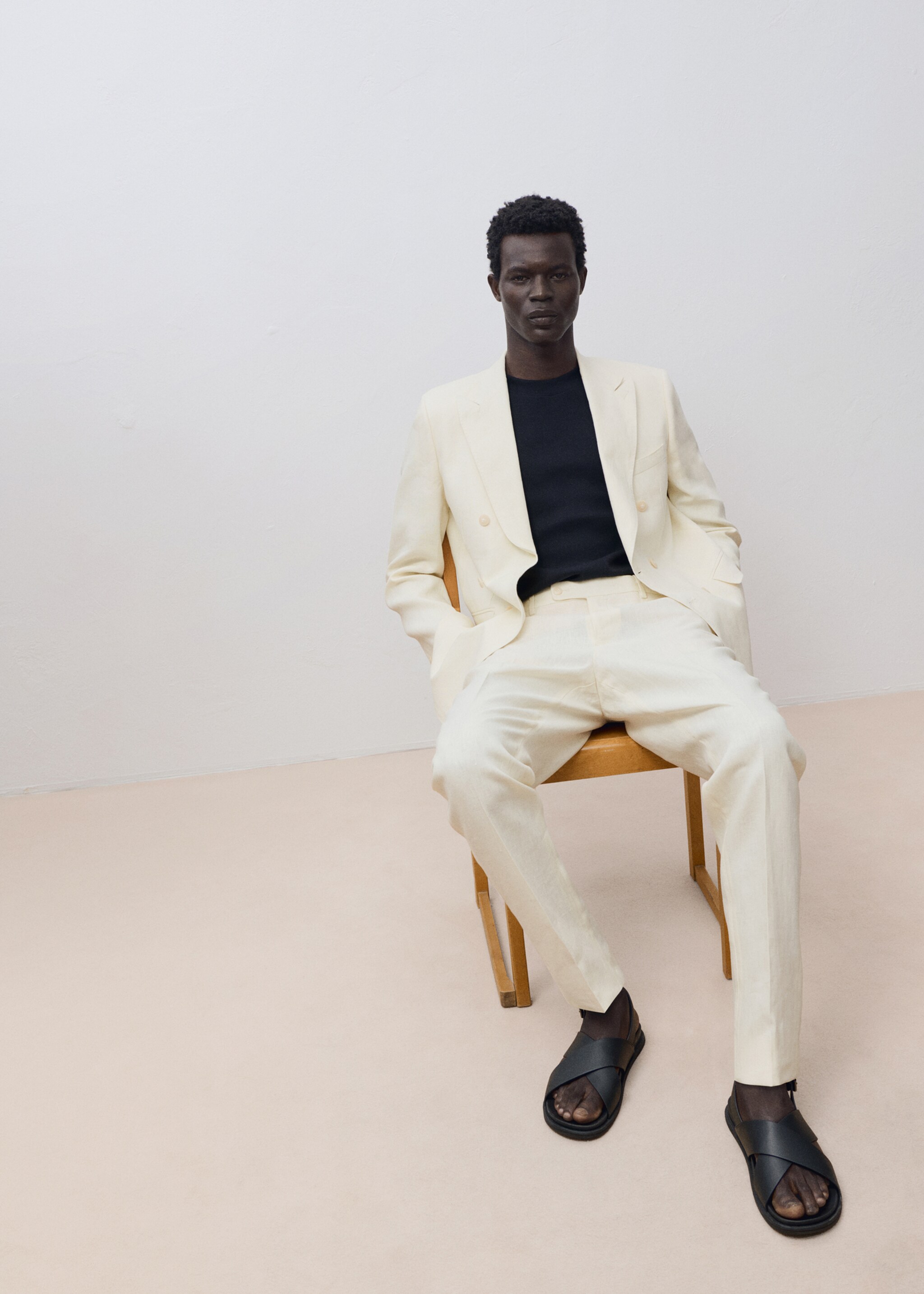 Pantalon costume Amalfi 100 % lin slim-fit - Détail de l'article 5, Ivoire. Ref: 87005938-00.