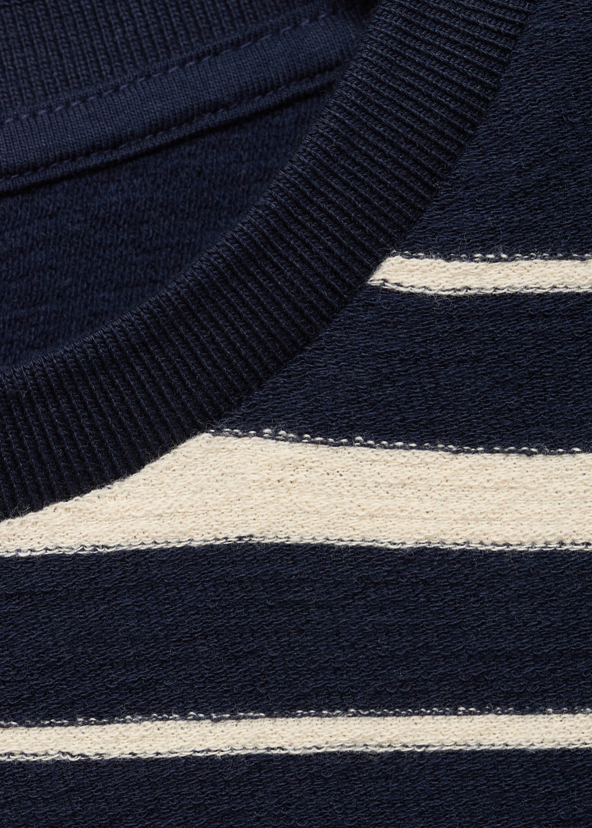 100% cotton regular-fit striped t-shirt - Details of the article 8, Dark Navy. Ref: 87005946-00.