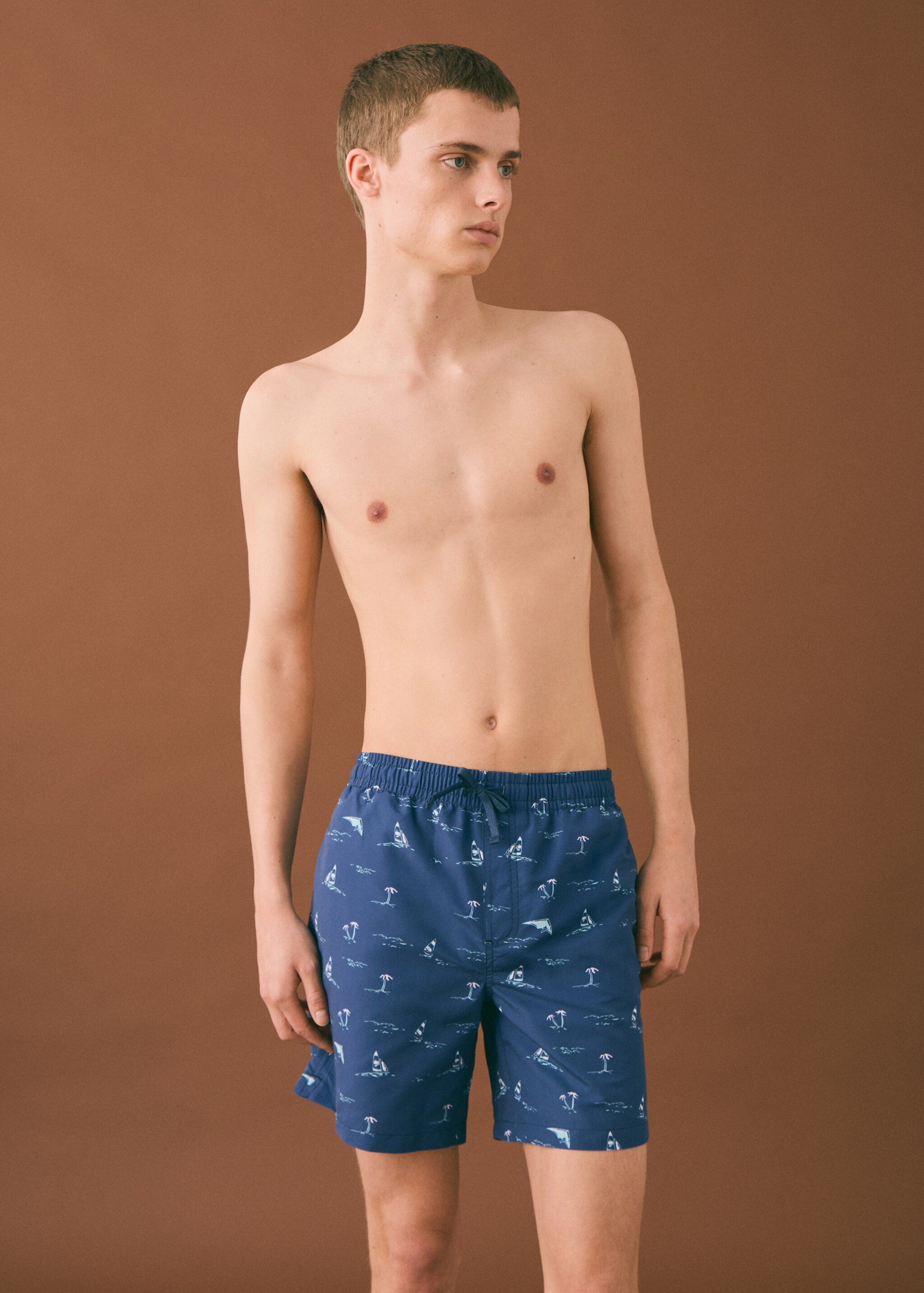 Maillot de bain imprimé palmiers - Plan moyen, Bleu. Ref: 87005959-00.