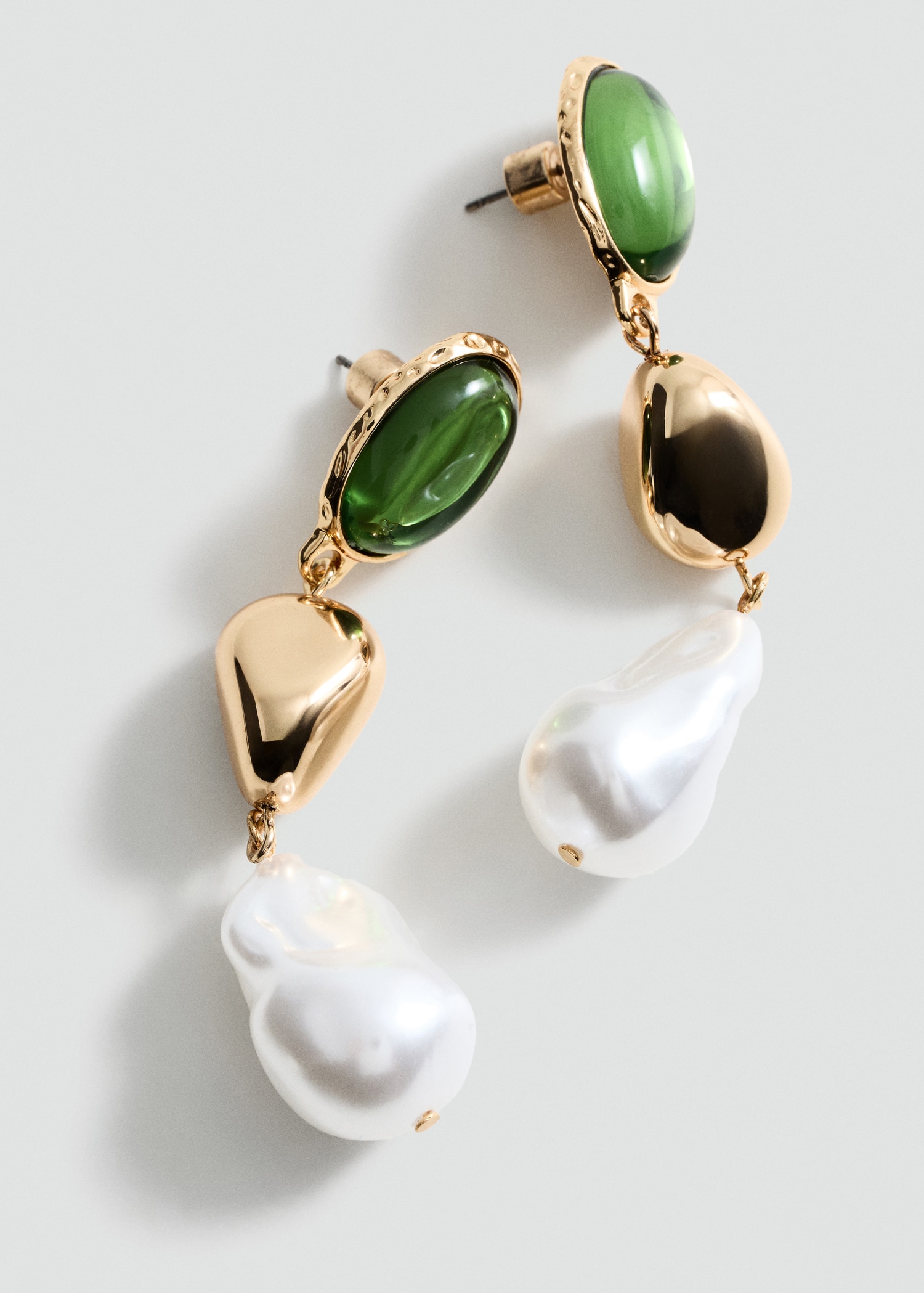 Boucles d'oreilles perles combinées - Plan moyen