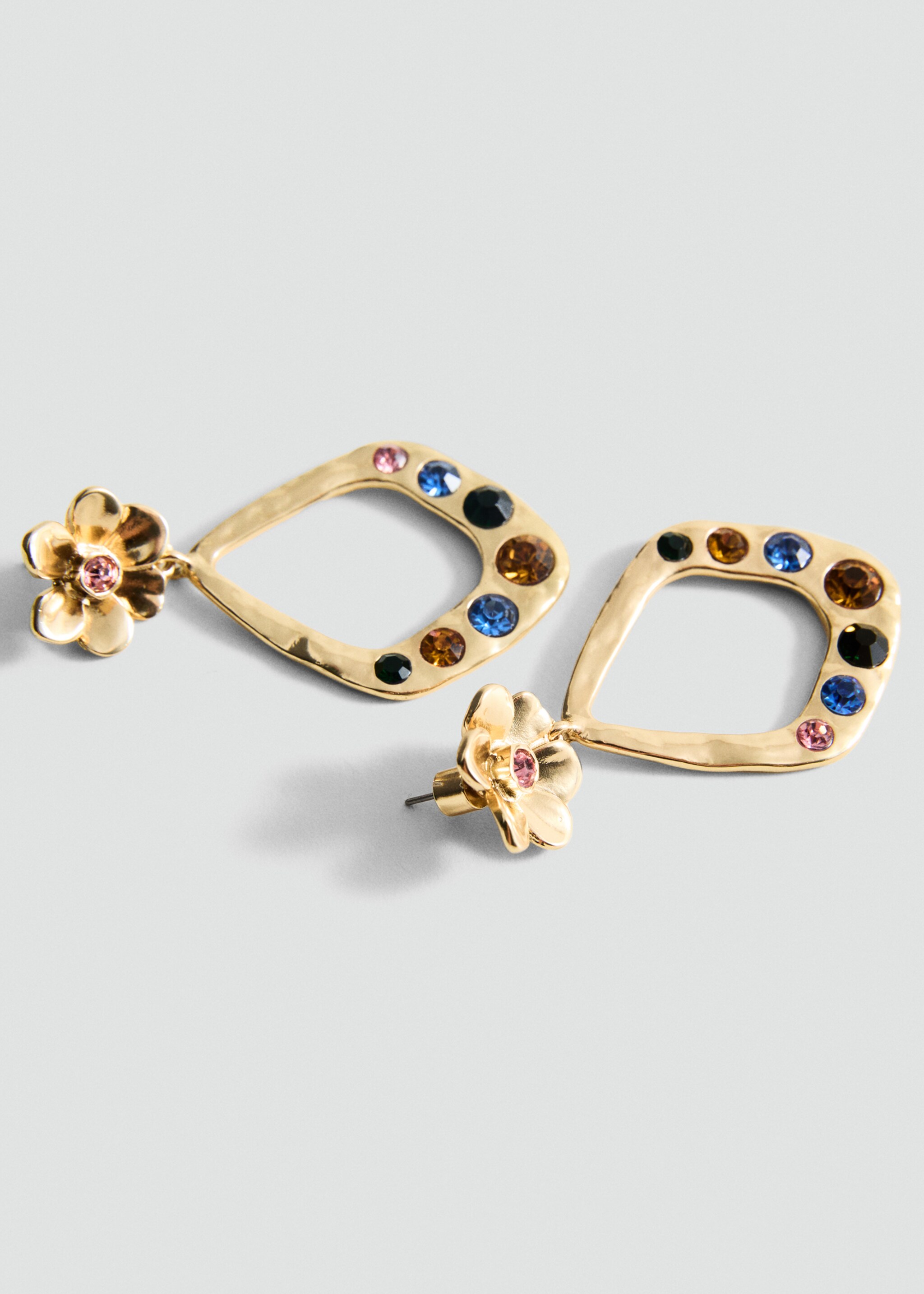 Geometric earrings with crystals detail - Medium plane, Gold. Ref: 87005975-00.