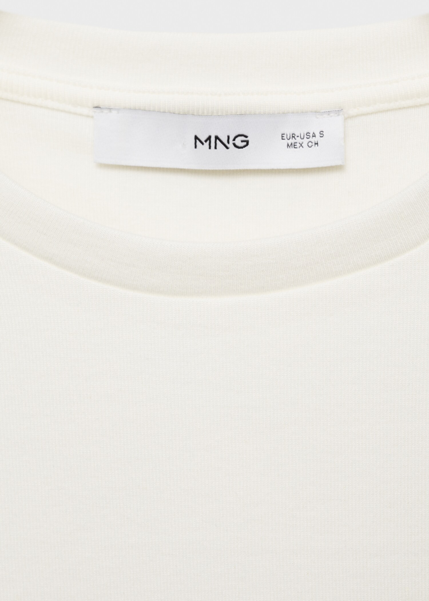 Fitted cropped t-shirt - Details of the article 8