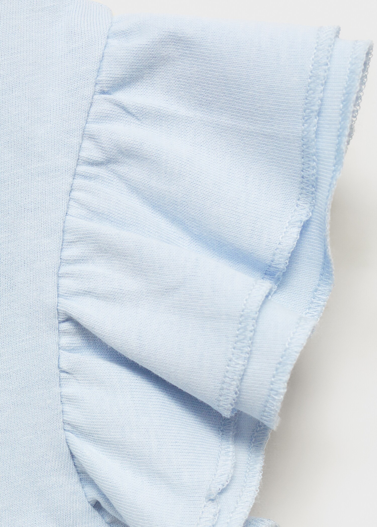 Besticktes T-Shirt mit Volants - Detail des Artikels 0