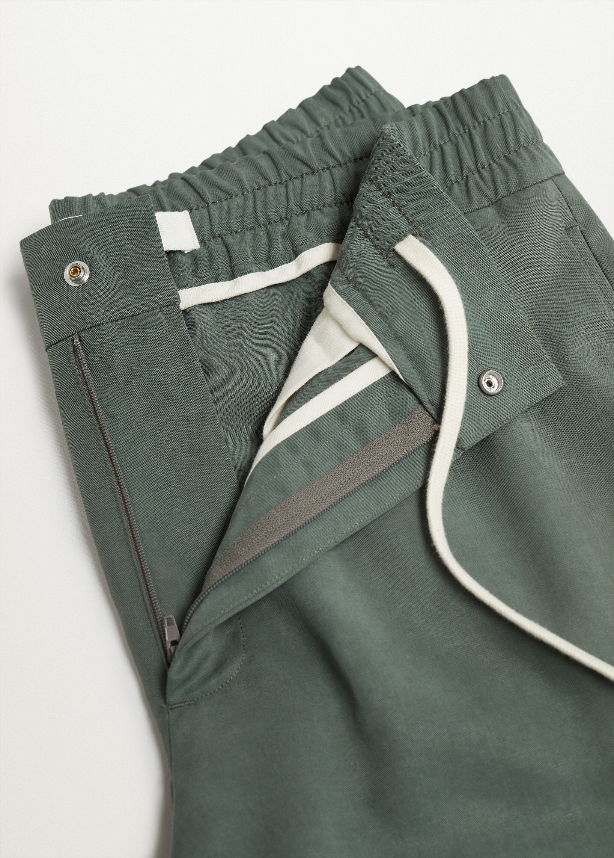 Cargo linen bermuda shorts - Details of the article 8