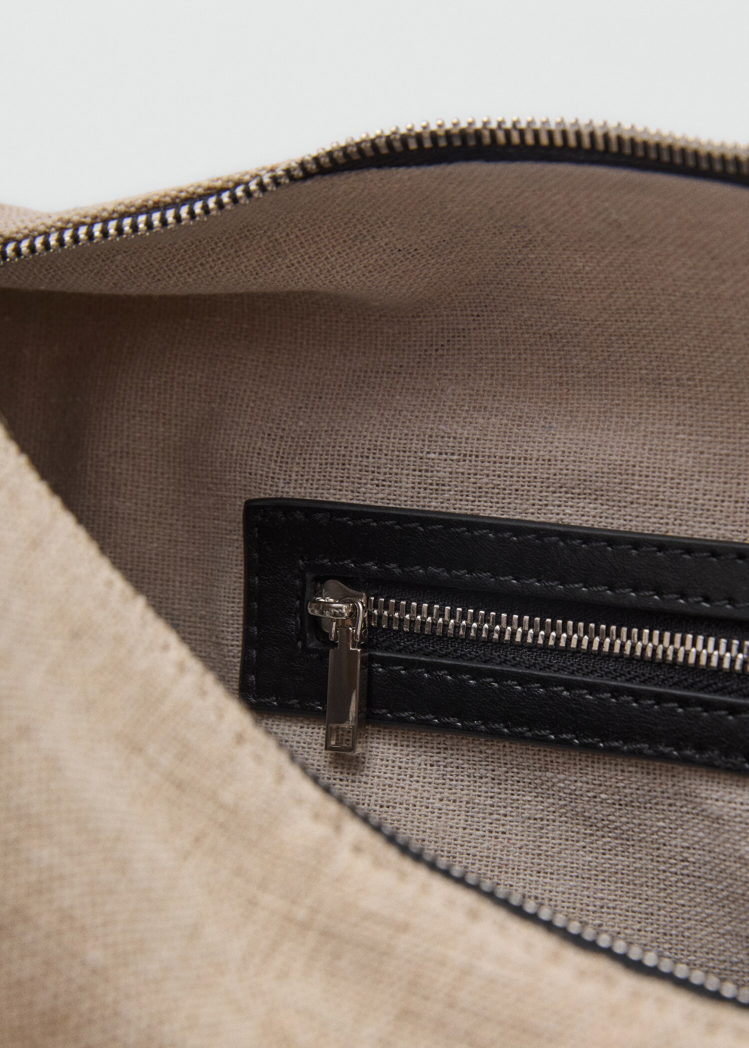 Oval linen-blend shoulder bag - Details of the article 3