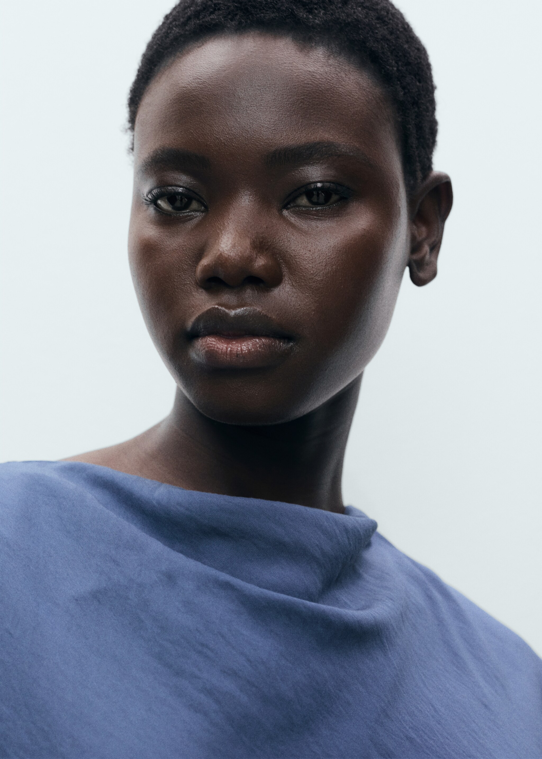 Draped straight dress - Details of the article 1, Indigo Blue. Ref: 87007190-00.