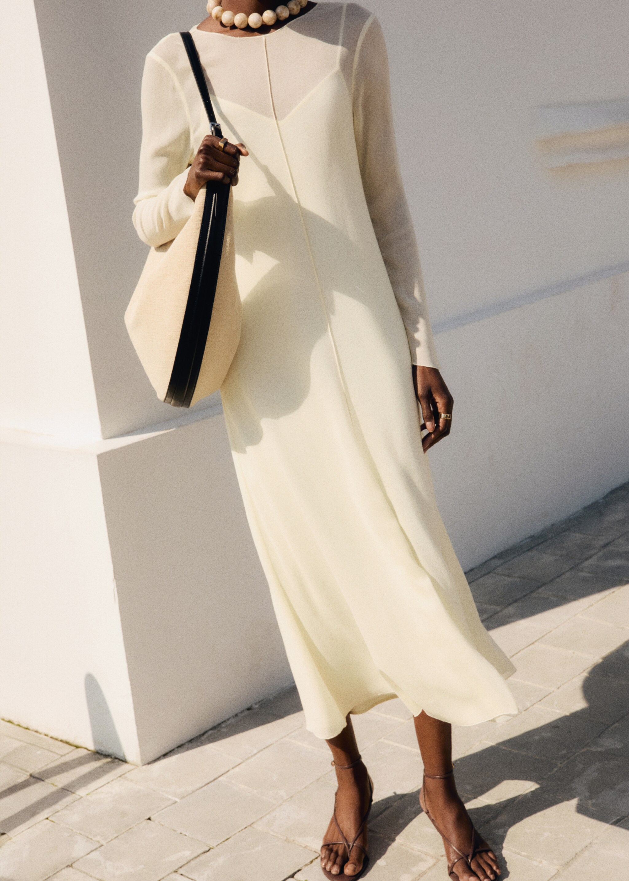 null - Details of the article 7, Ecru. Ref: 87007199-00.