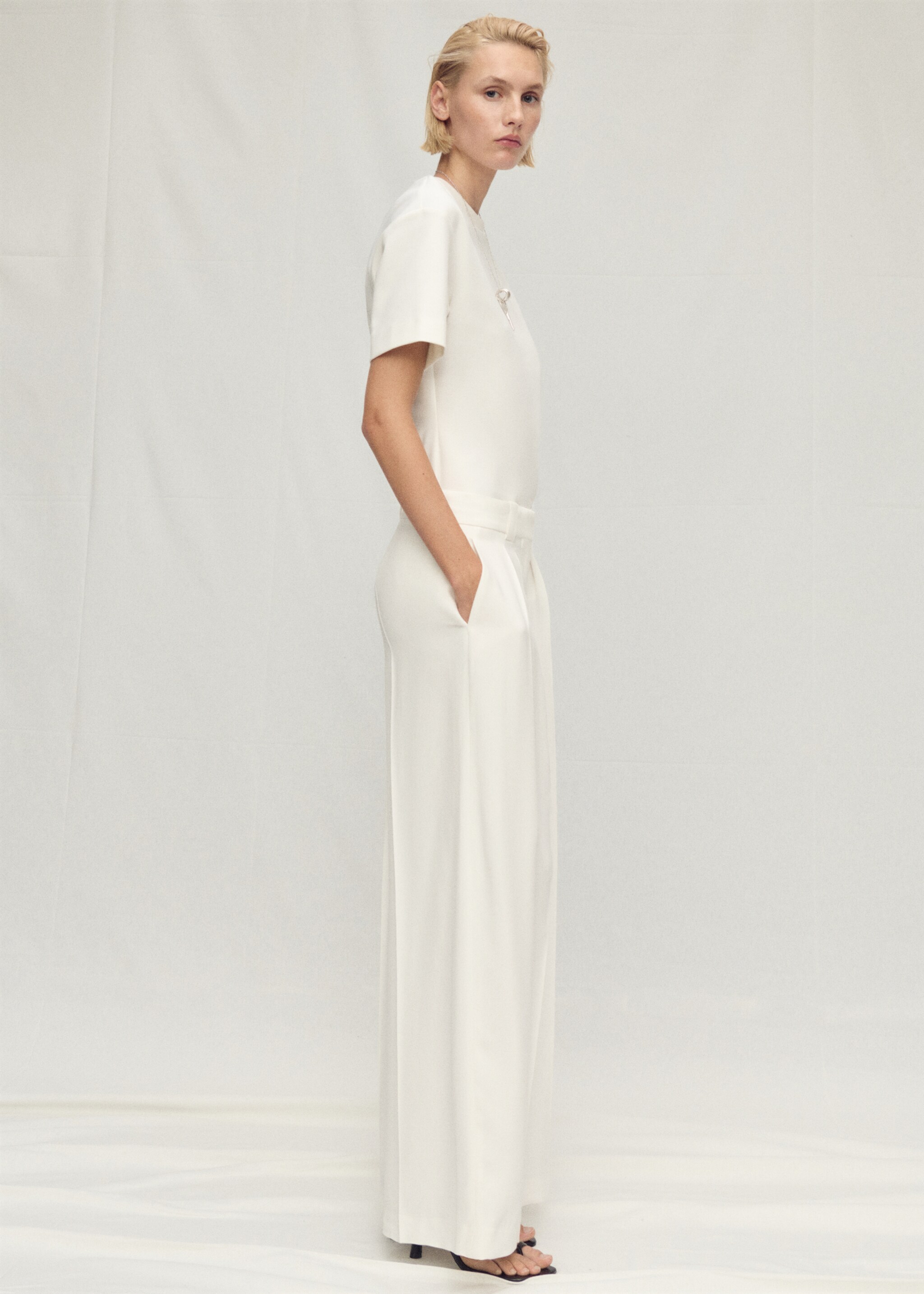 Lyocell suit trousers with pleats - Details of the article 2, Off White. Ref: 87007720-00.