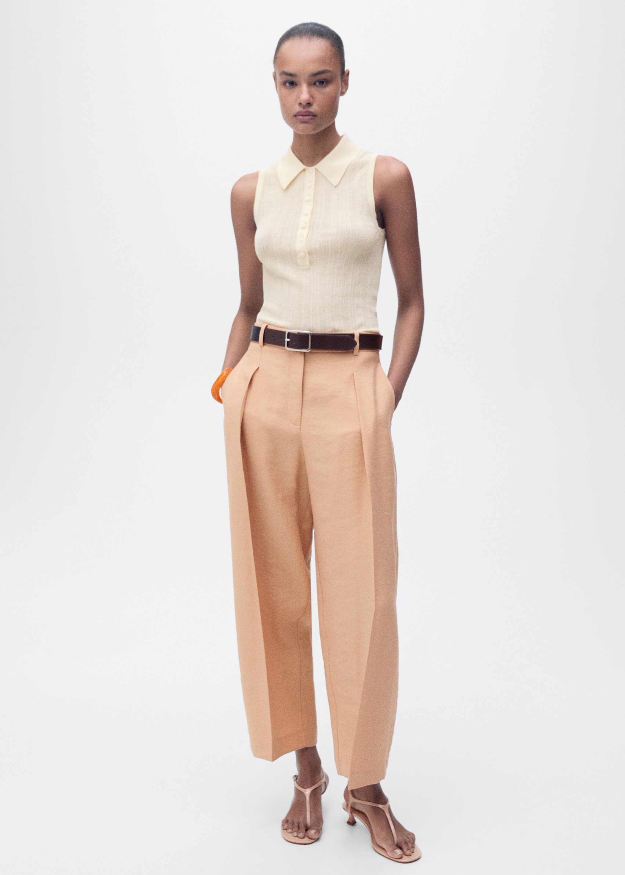Straight-fit lyocell pants with pleats - Details of the article 2, Nude. Ref: 87007723-00.