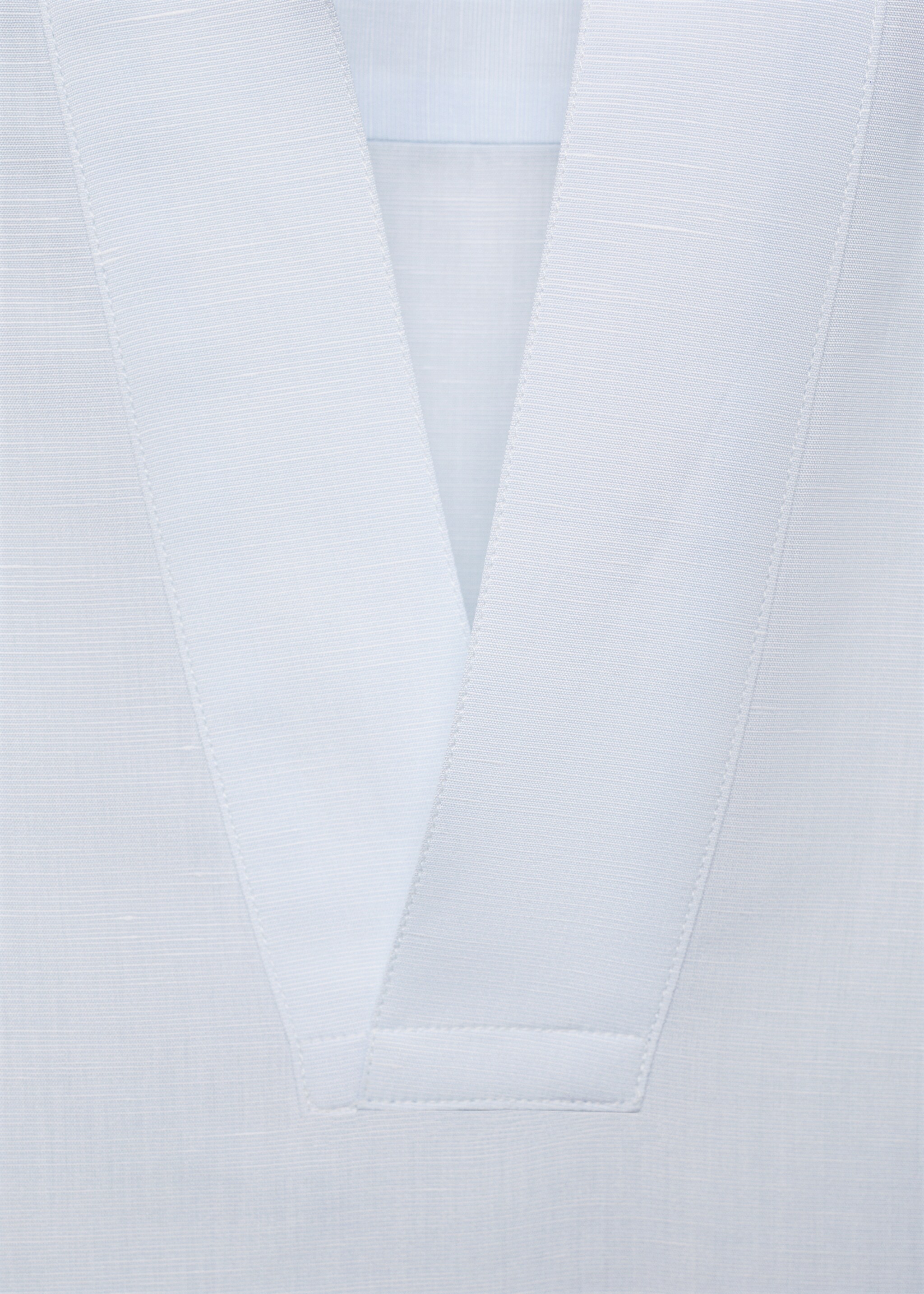 Hemd aus Leinenmischgewebe mit Mao-Kragen - Detail des Artikels 0, Himmelblau. Ref: 87007910-00.