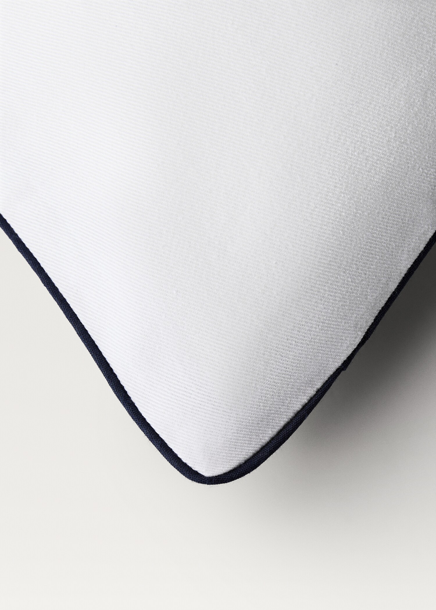 Coral-print cushion cover 45x45 cm - Details of the article 3