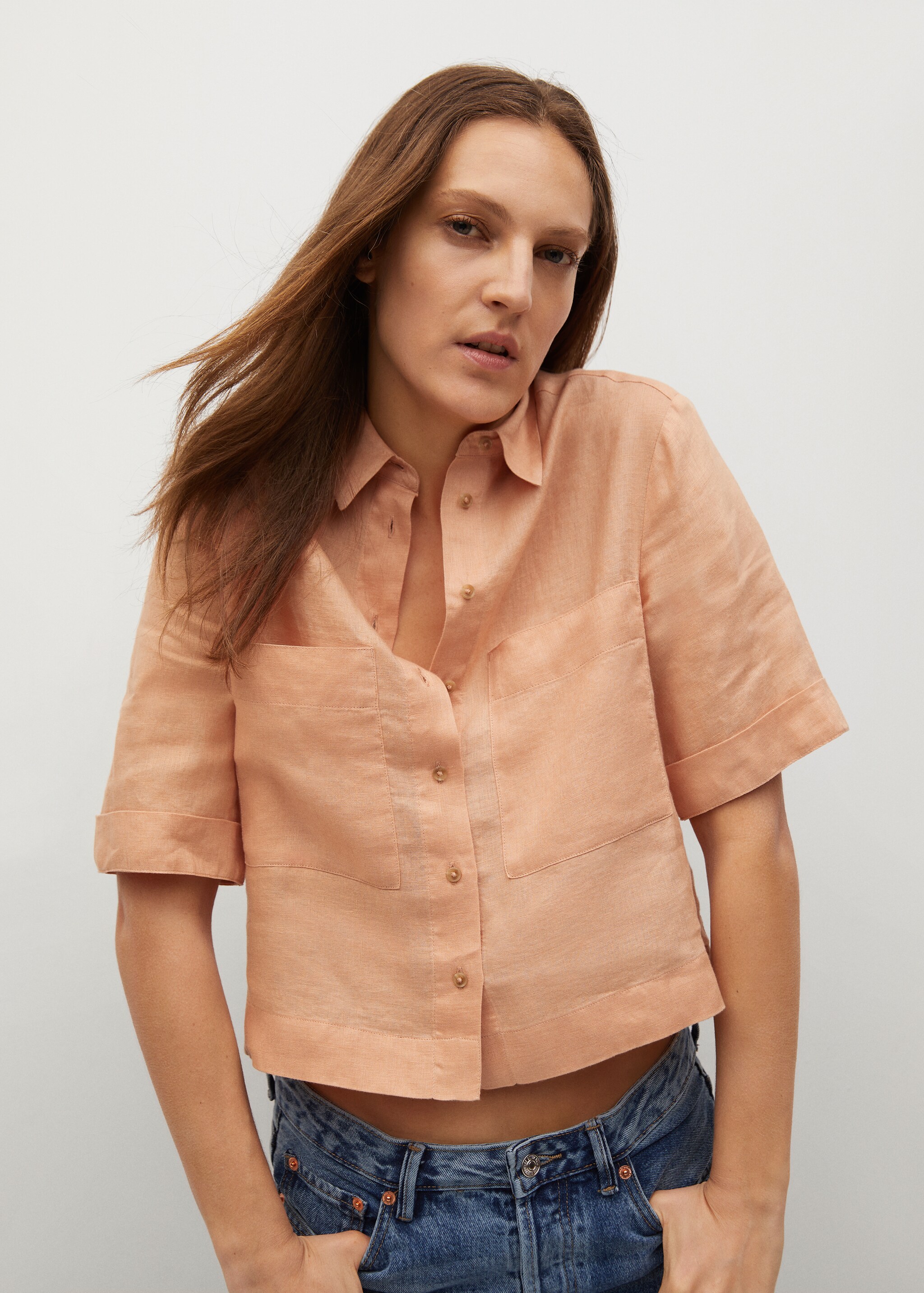 Camisa 100% lino crop - Plano medio