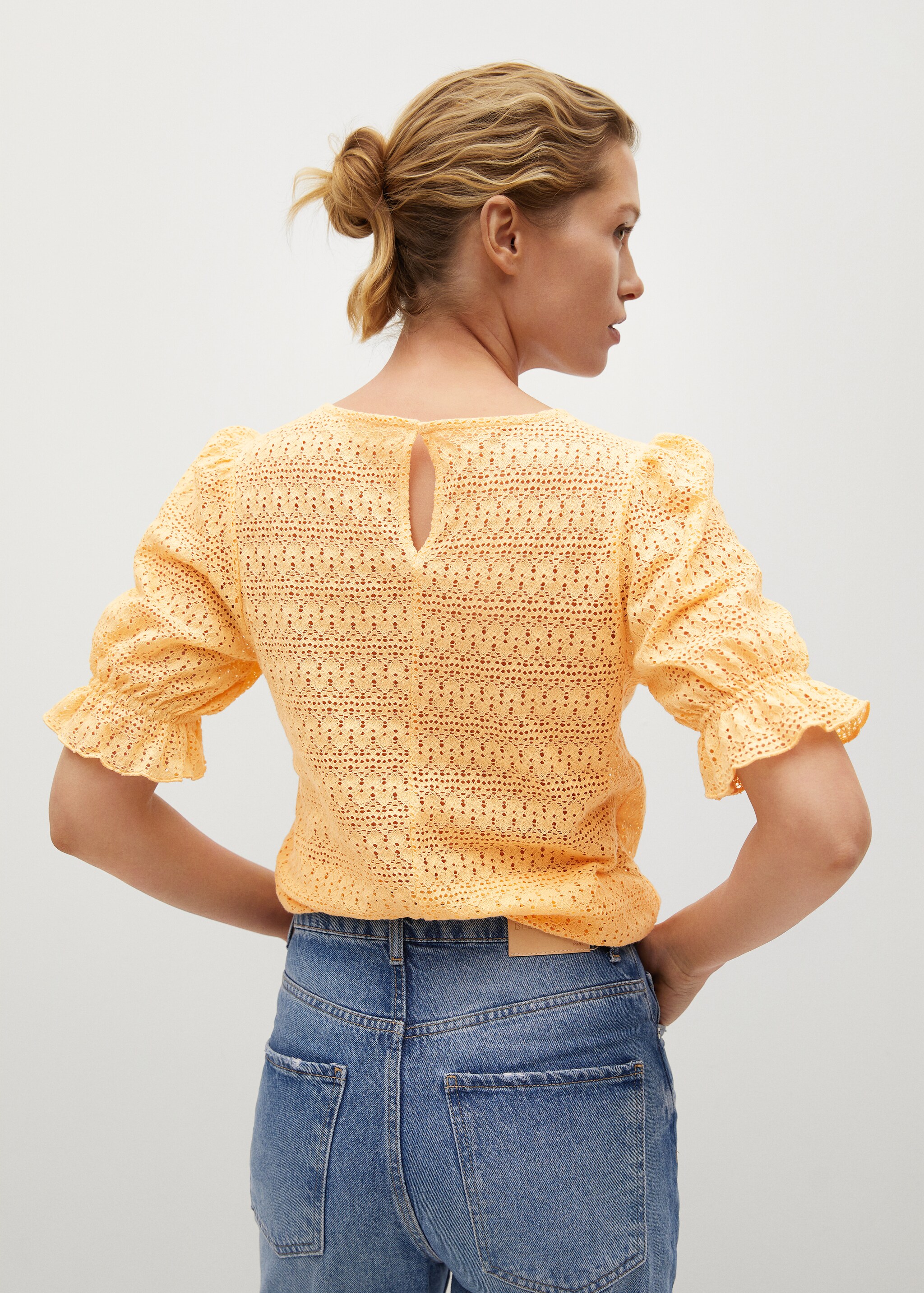 Camiseta algodón detalles calados - Reverso del artículo