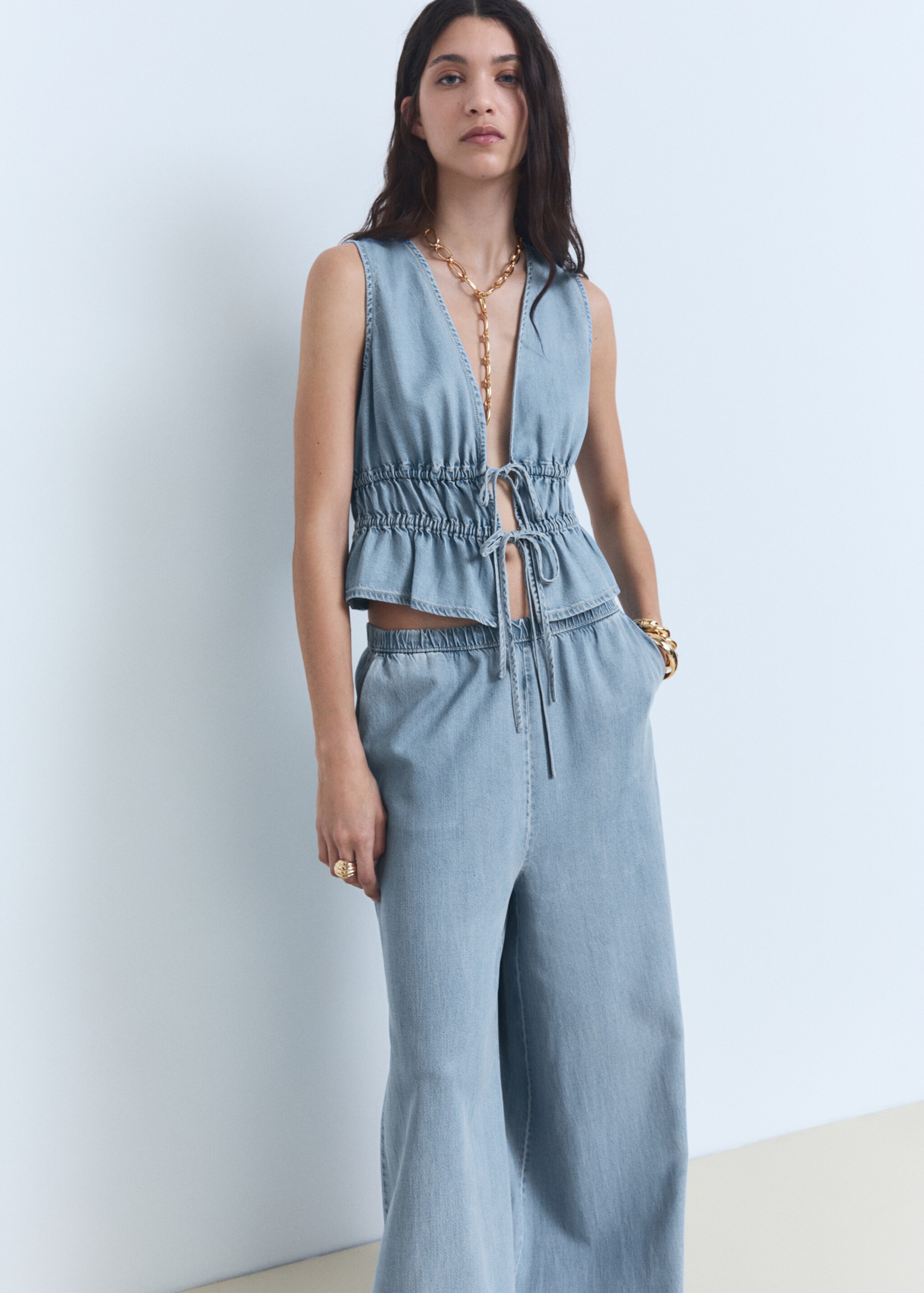 Top lyocell cierre lazos - Detalle del artículo 6, Azul claro. Ref: 87008654-00.