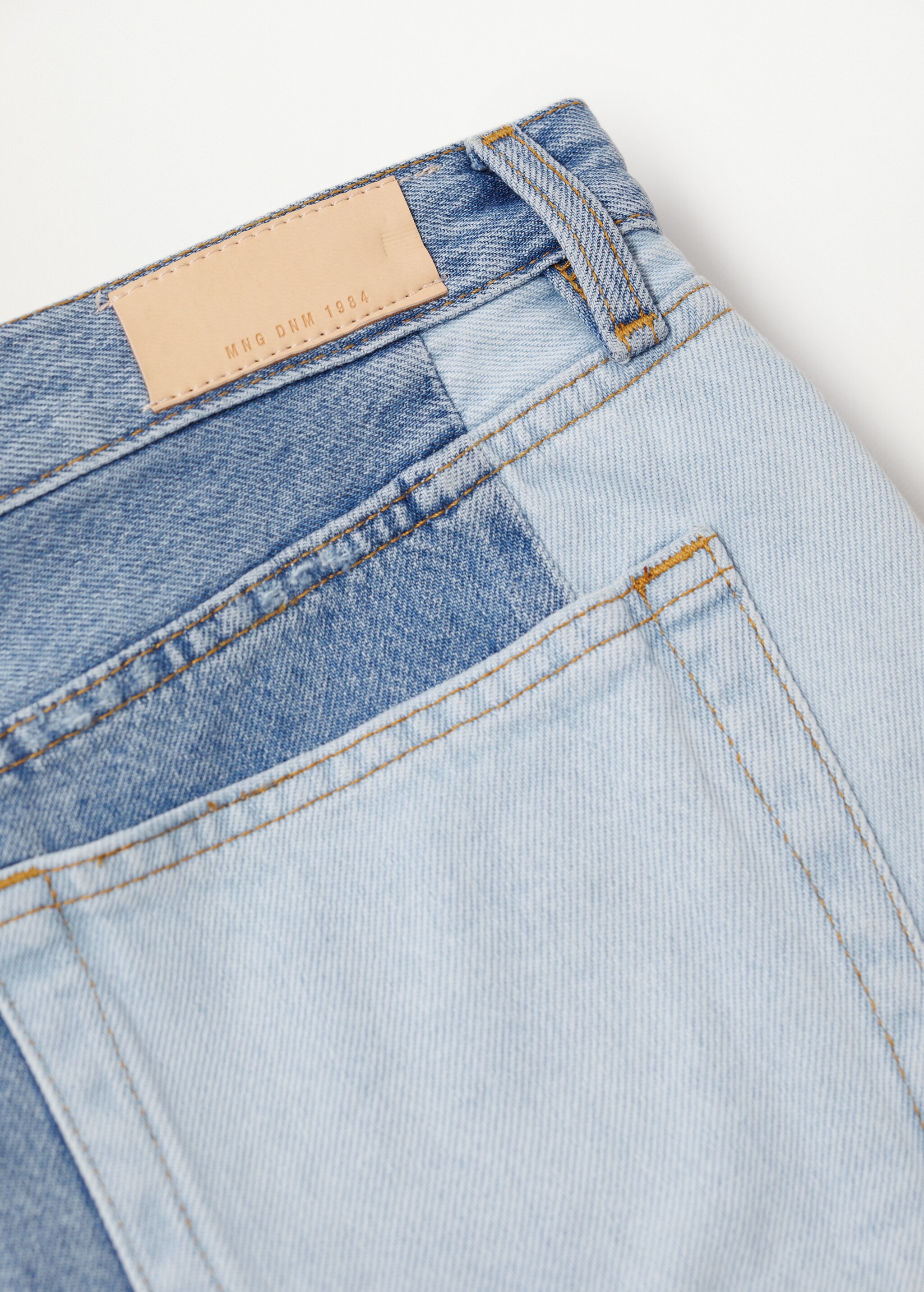 Contrast denim shorts - Details of the article 8