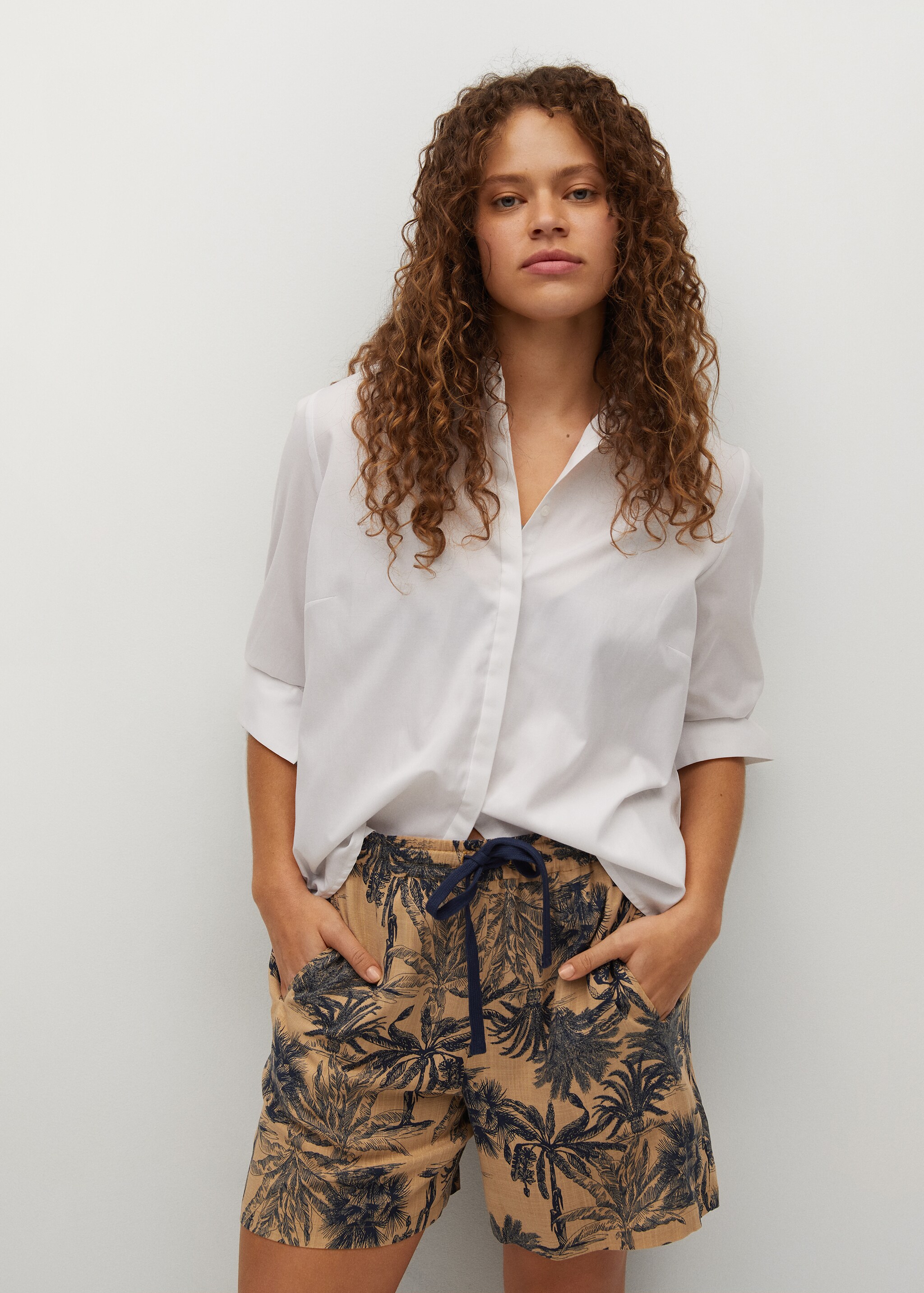 Printed flowy shorts - Details of the article 1