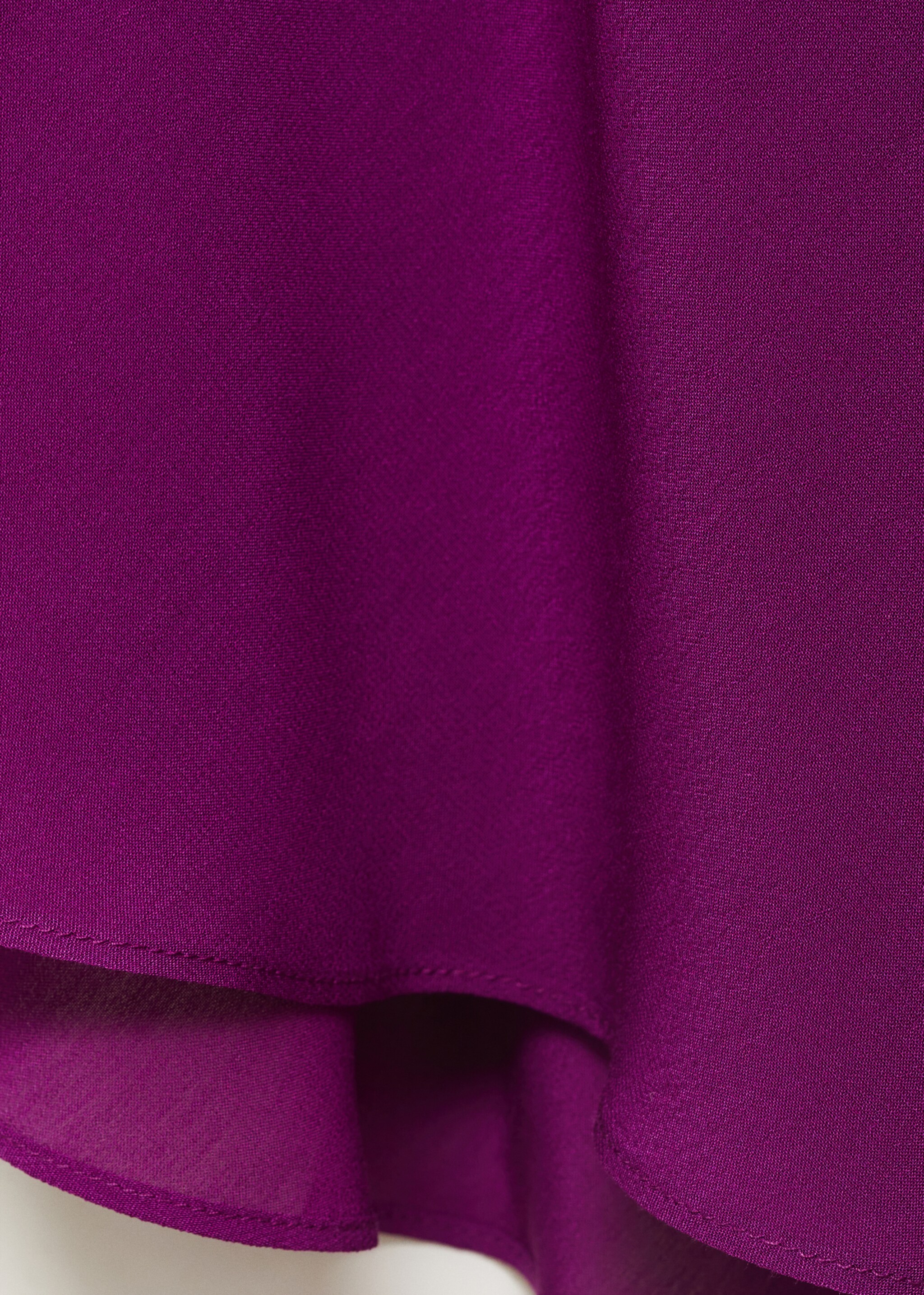 Asymmetrisches Kleid mit seitlichen Raffungen - Detail des Artikels 0, Lila. Ref: 87009087-00.