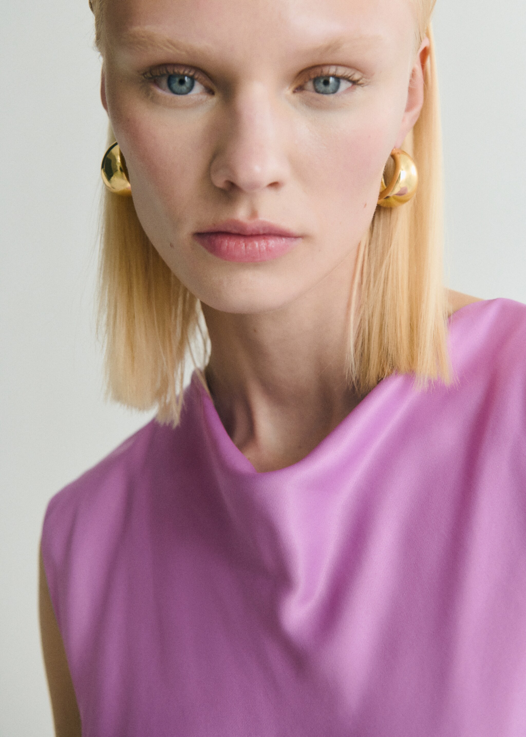 Vestido midi satinado - Detalle del artículo 1, Morado claro/pastel. Ref: 87009095-00.