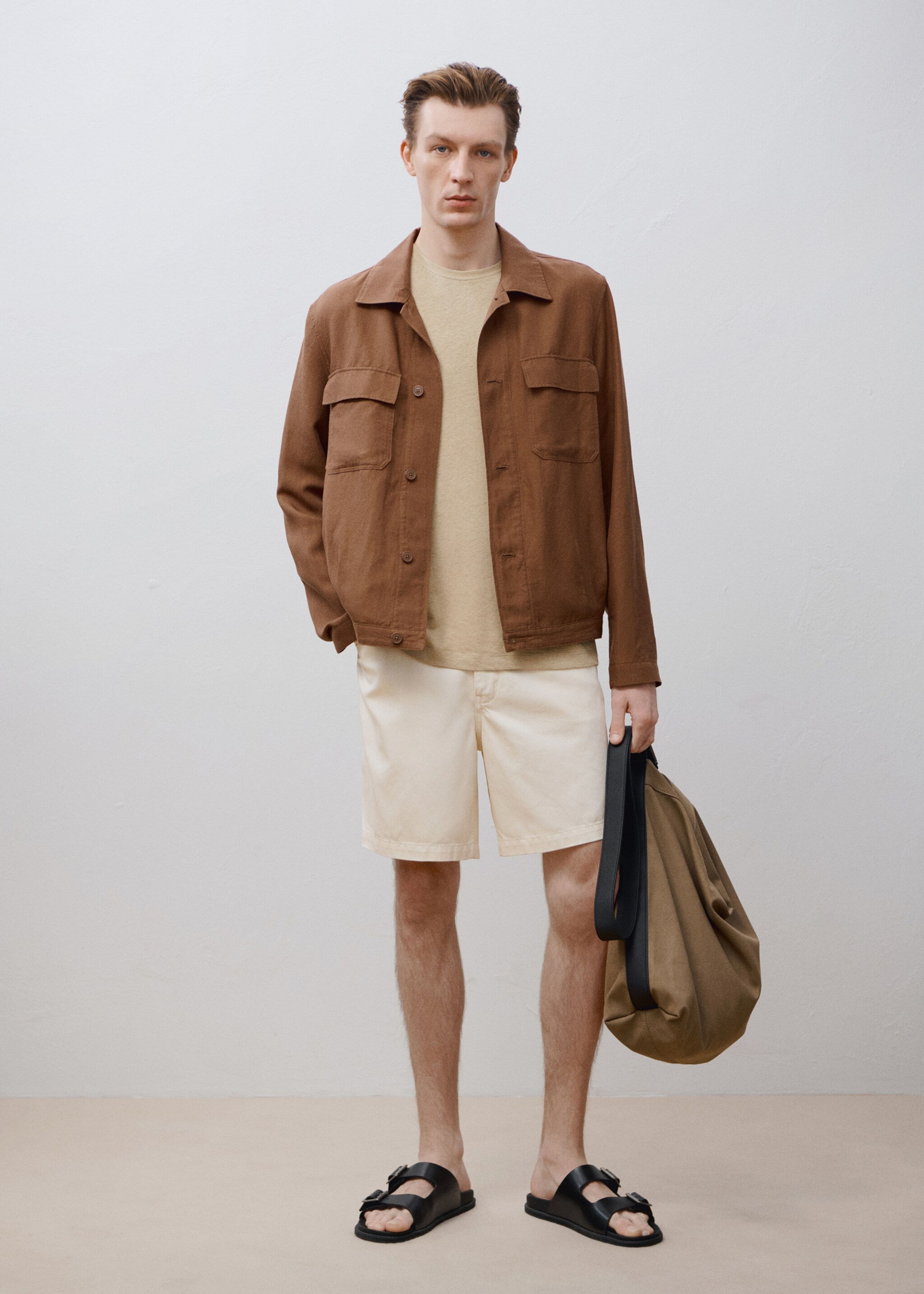 Bowling-style overshirt in a linen blend - Details of the article 5, Tobacco Brown. Ref: 87009208-00.