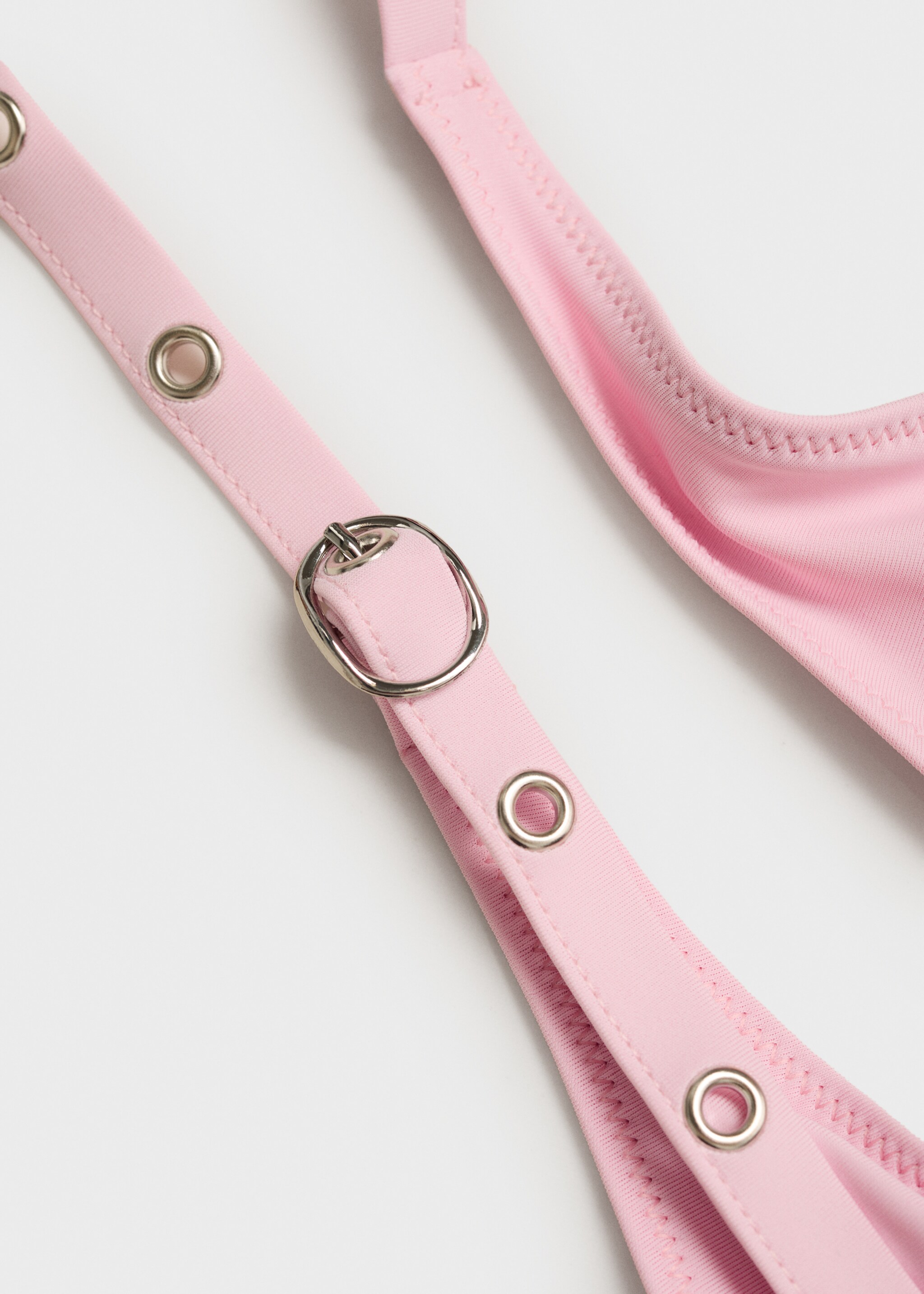 Bikinitop met bandje, gesp en eyelets - Detail van het artikel 8, Roze. Ref: 87009211-00.