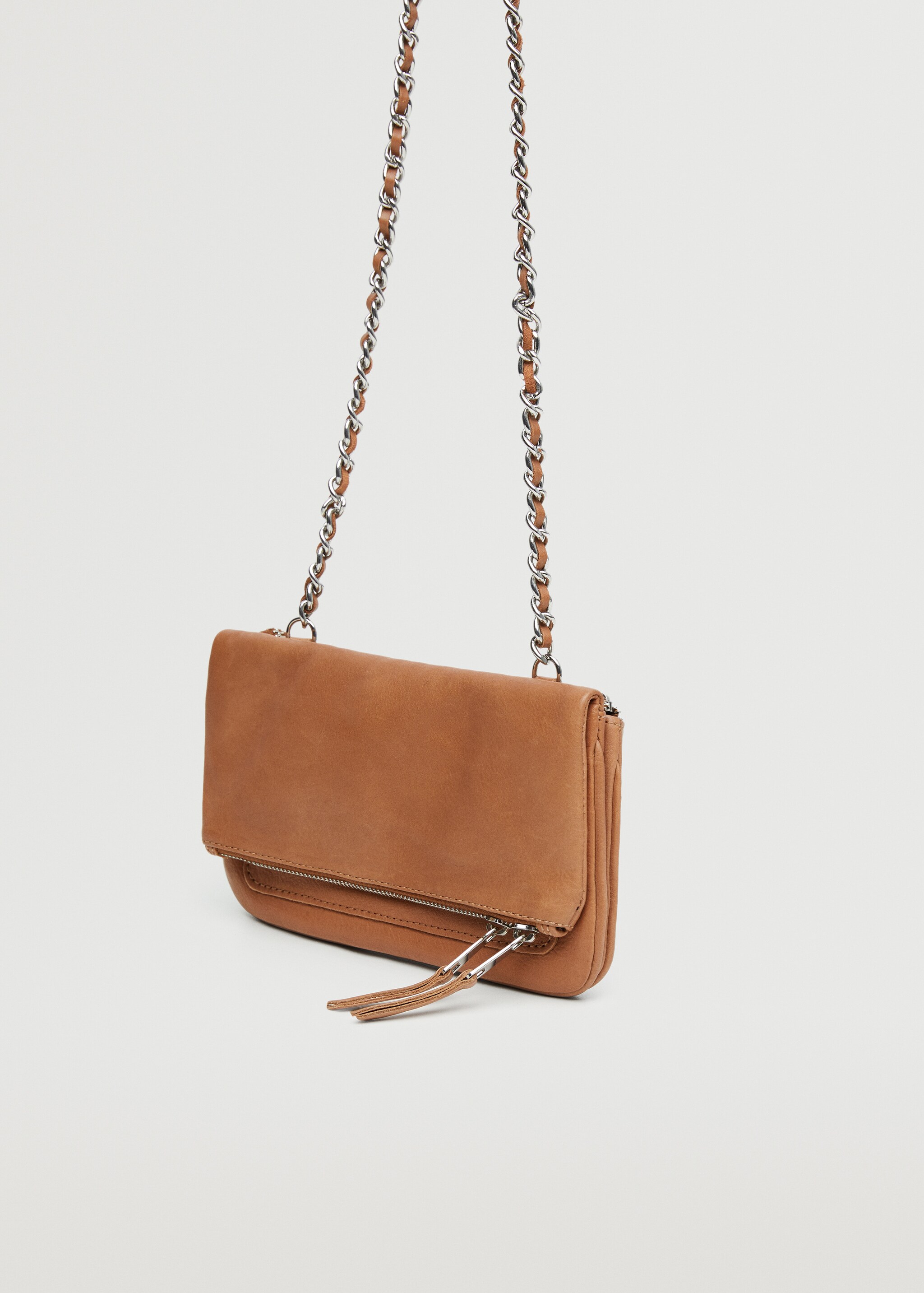 Bolso piel cadena - Plano medio