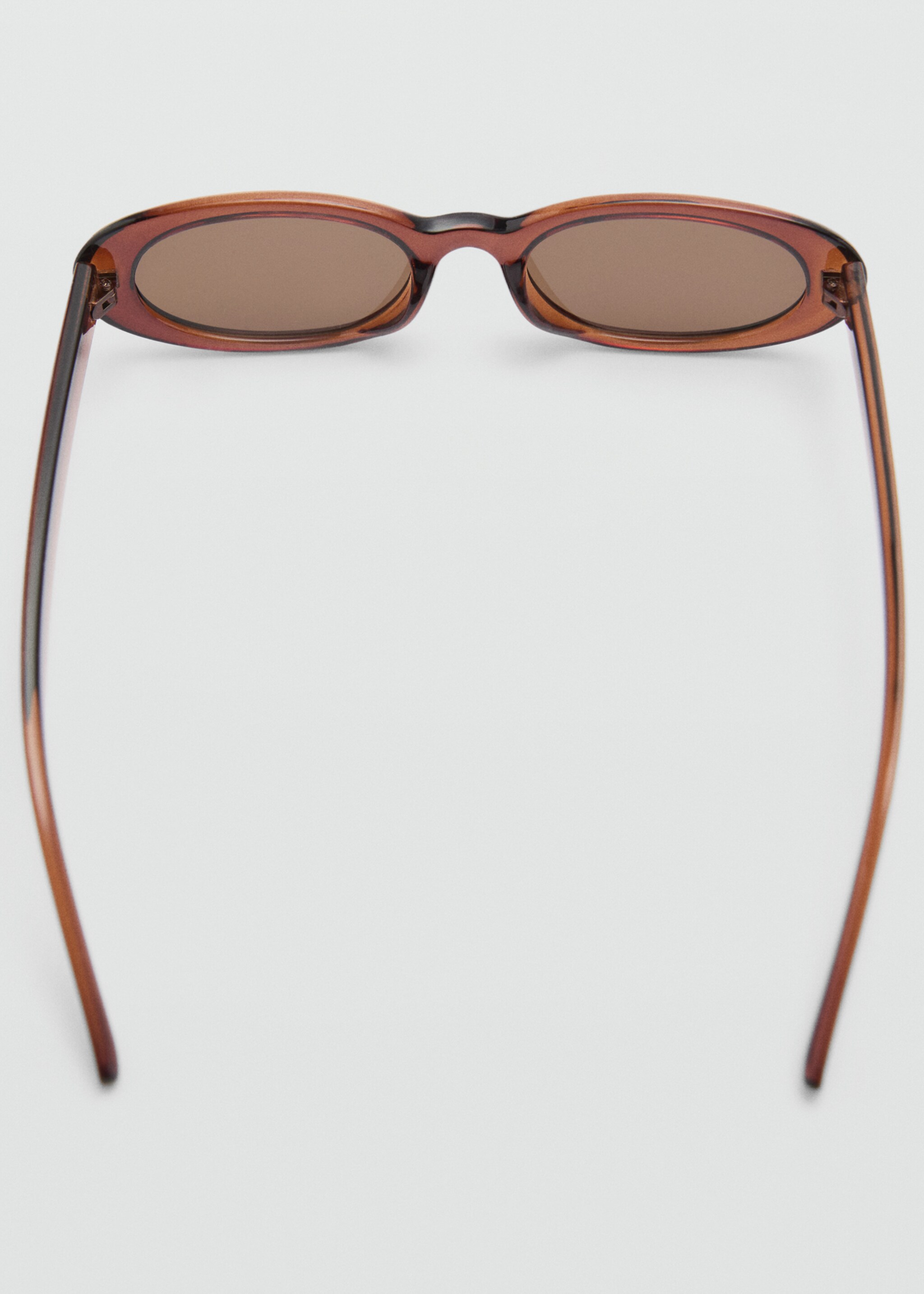 Gafas de sol montura ovalada - Detalle del artículo 1, Marrón. Ref: 87010232-00.