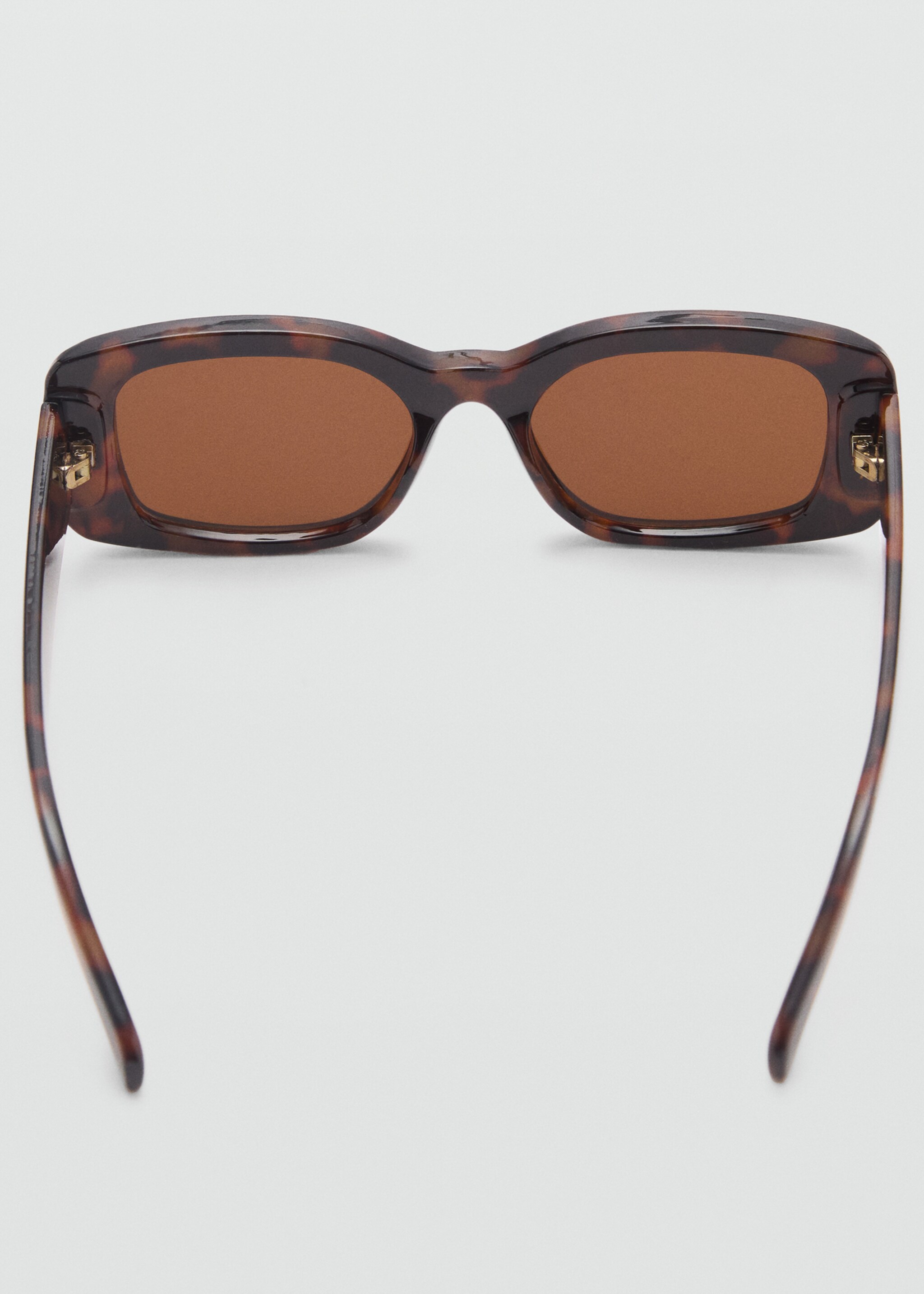 Zonnebril met vierkant montuur - Detail van het artikel 1, Chocoladebruin. Ref: 87010233-00.