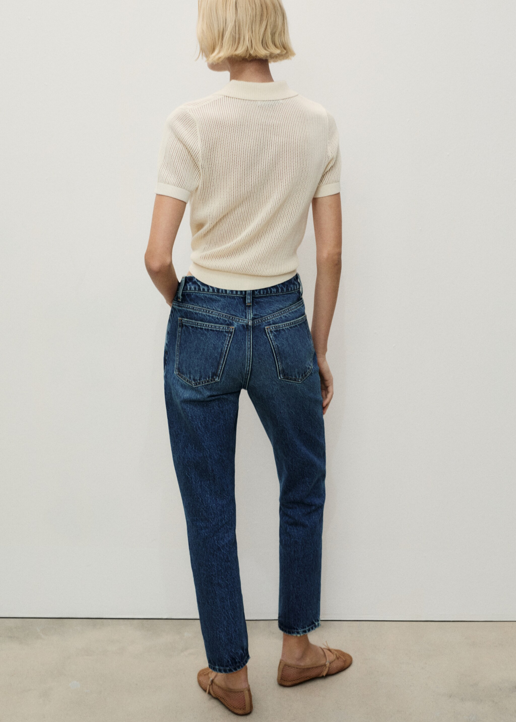 Mom2000 high-rise jeans - Reverse of the article, Dark Blue. Ref: 87010241-00.