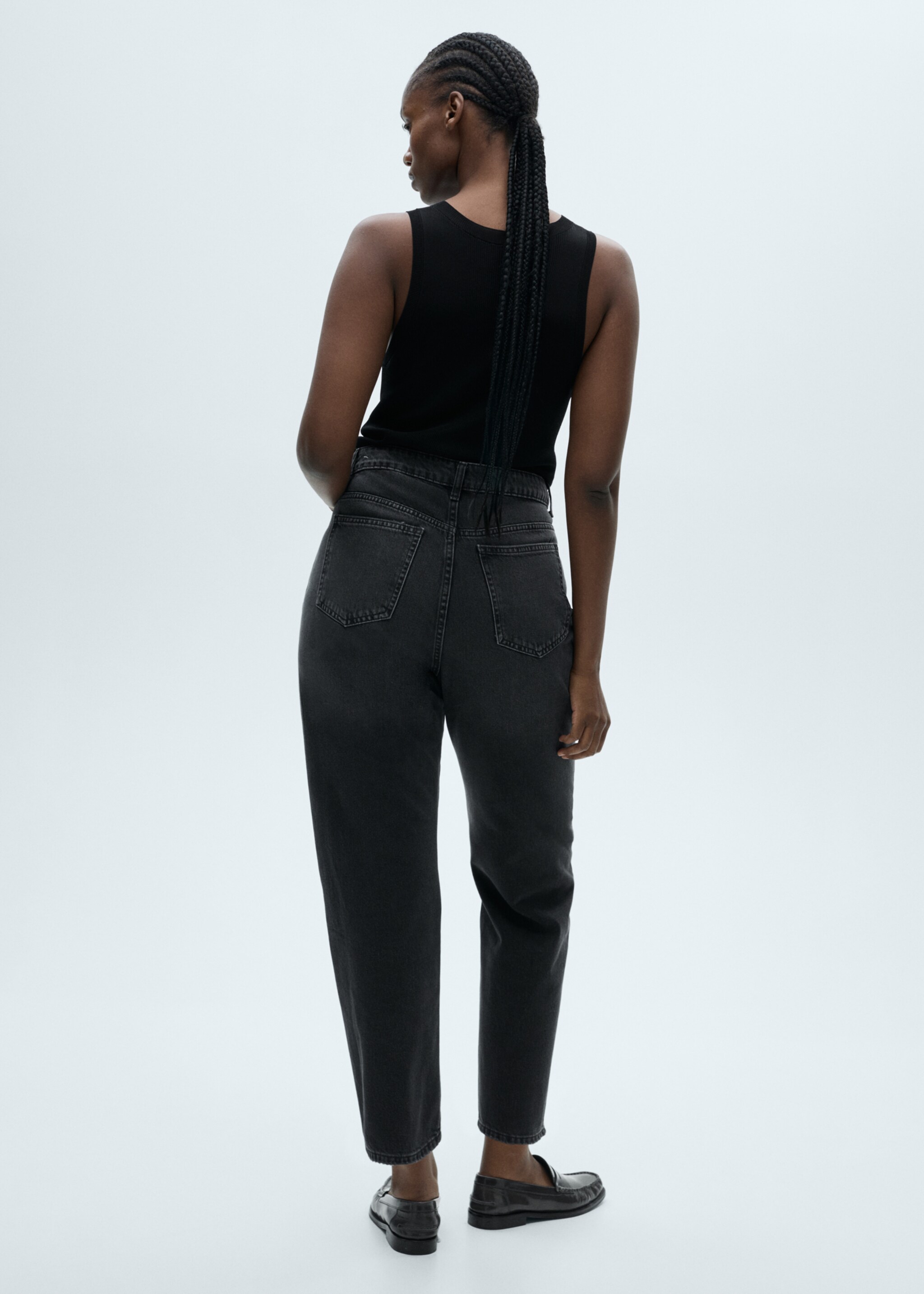 Mom2000 high-rise jeans - Details of the article 4, Black denim. Ref: 87010255-00.