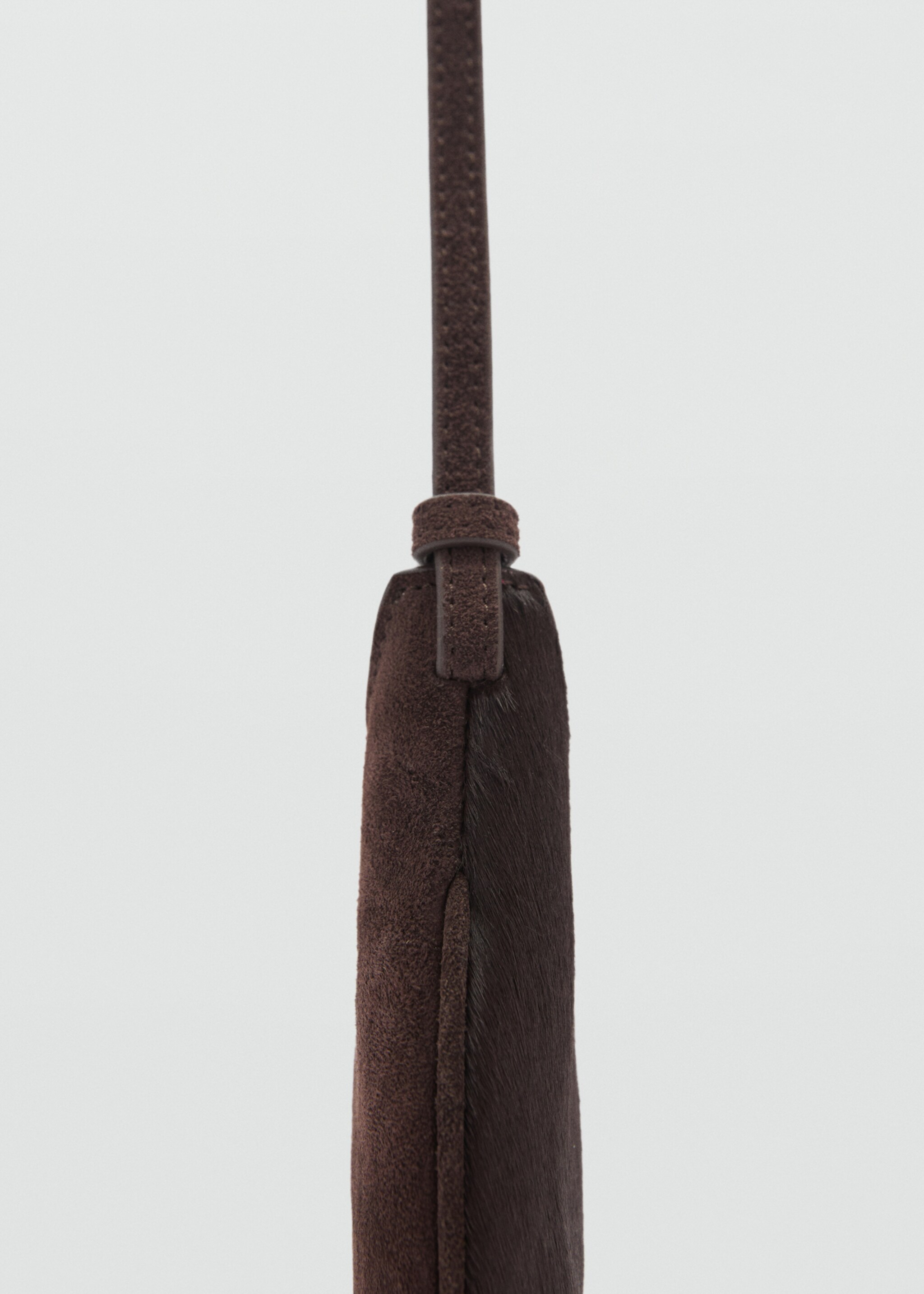 Cow leather shoulder bag - Details of the article 1, Chocolate. Ref: 87010288-00.